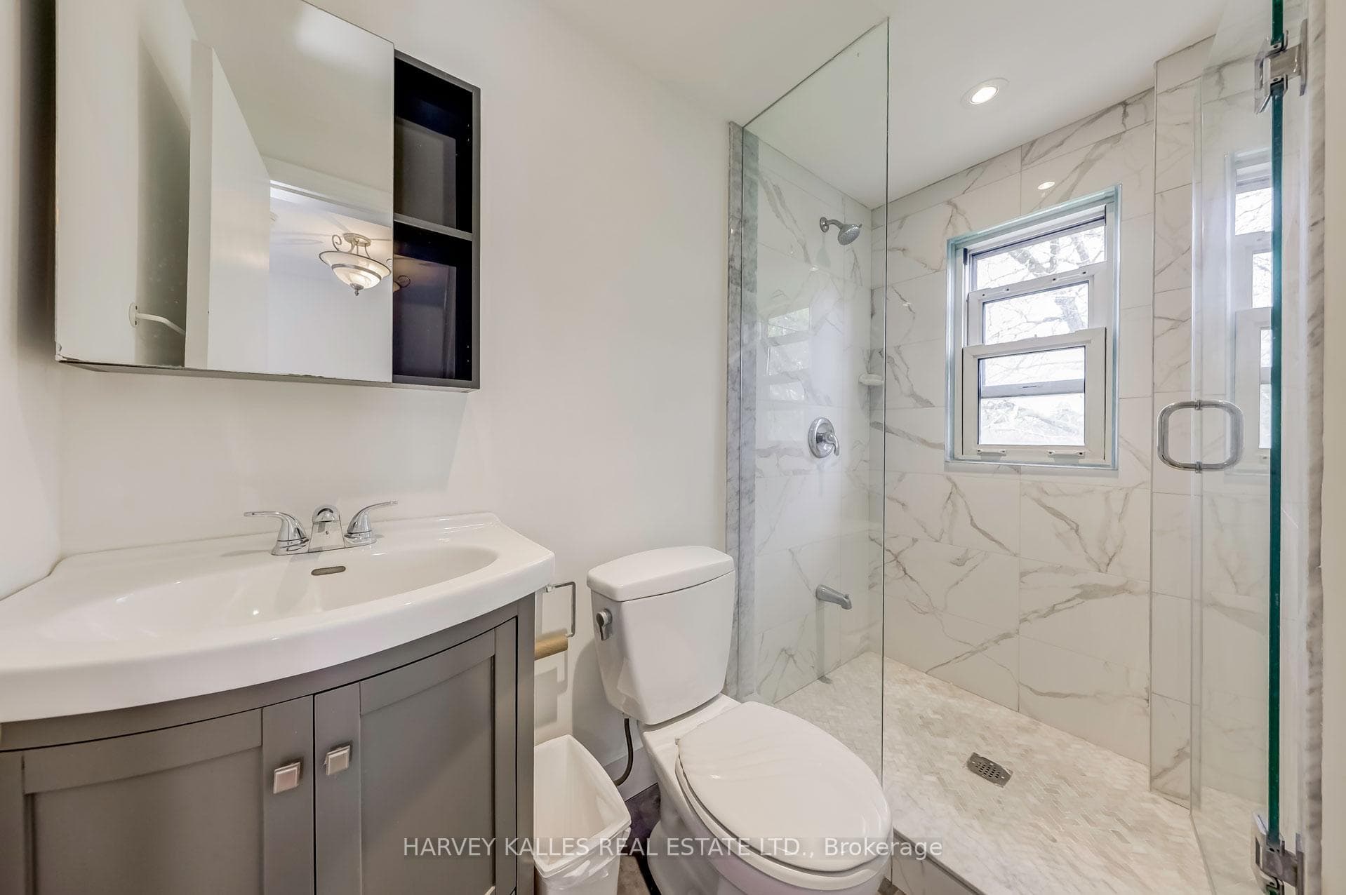 103 Centre Avenue photo 23