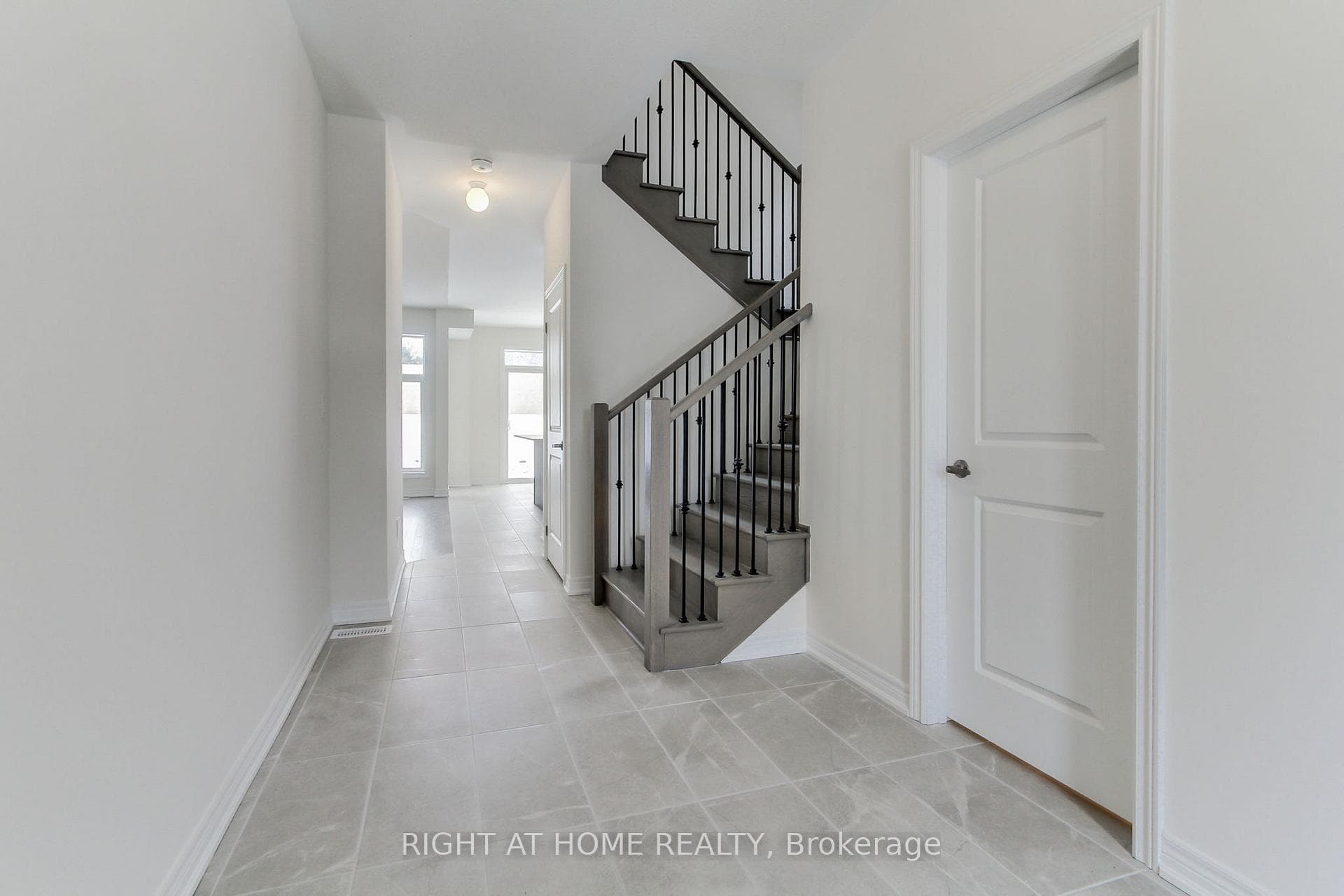 1380 Davis Loop N/A photo 4