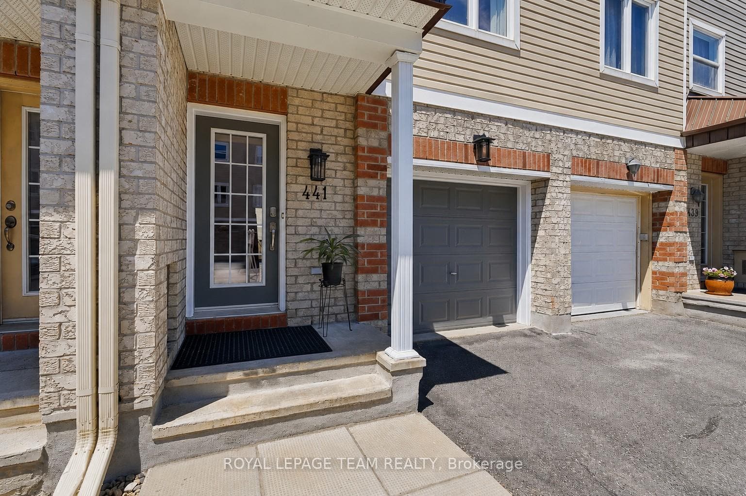 441 Sadar Private photo 2