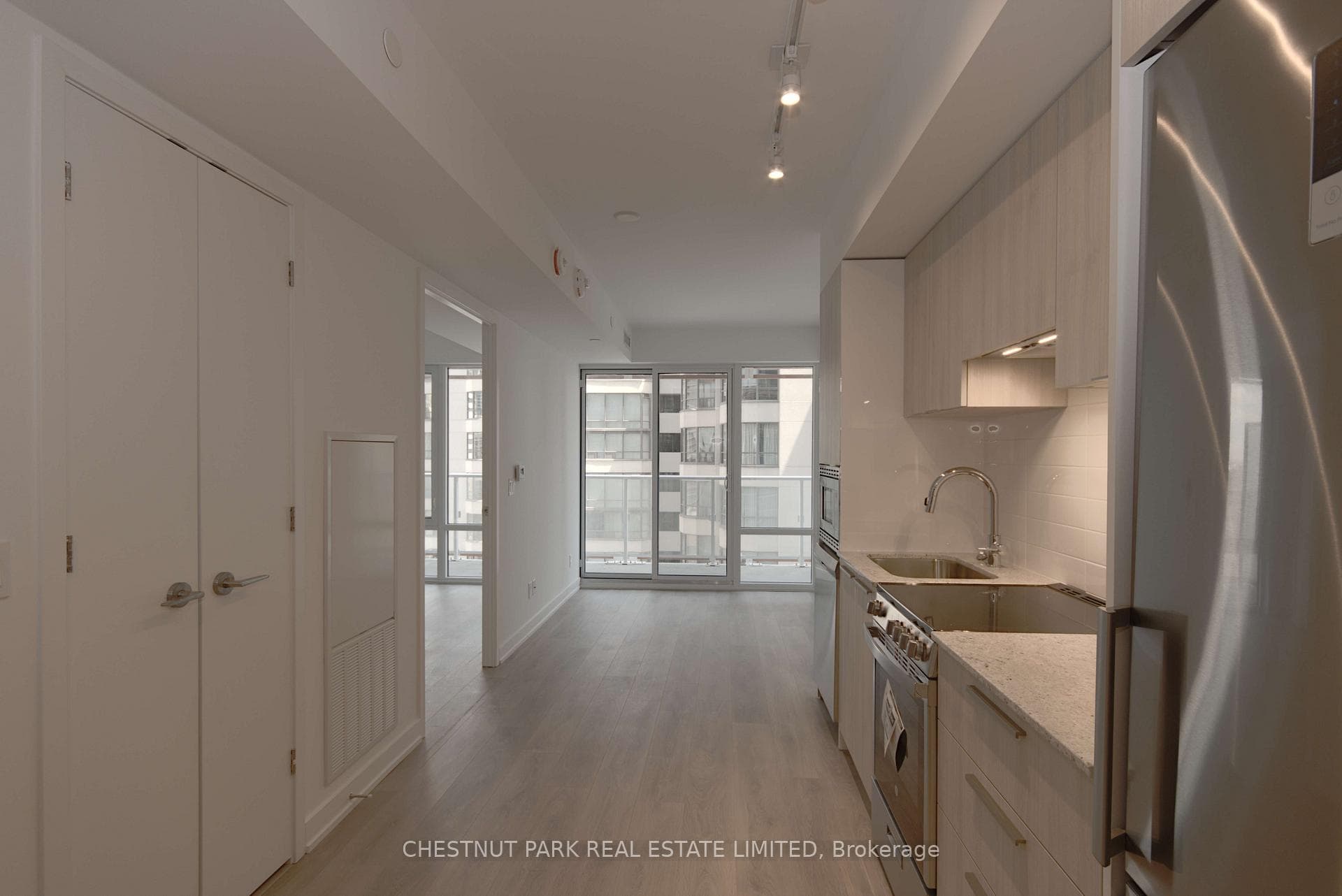 18 Maitland Terrace Unit 1101 photo 2