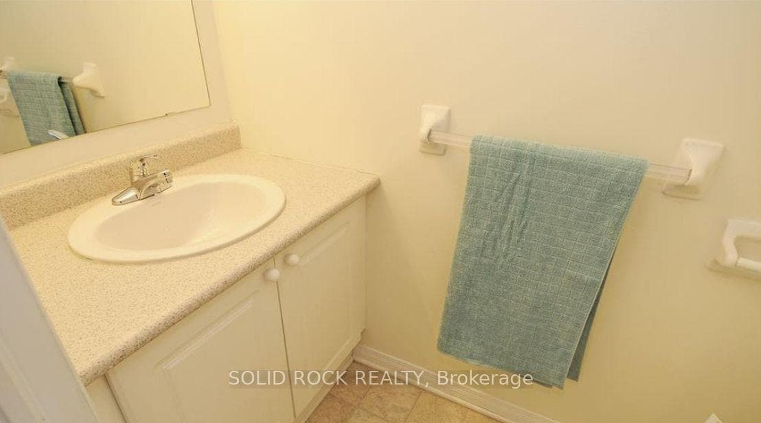 314 GOTHAM Place photo 7