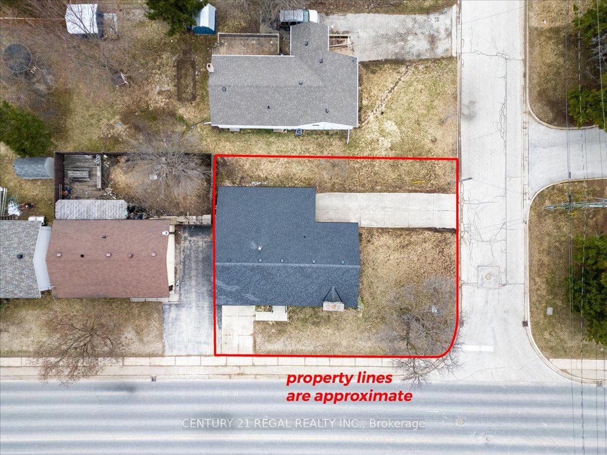 1090 8TH Street photo 48