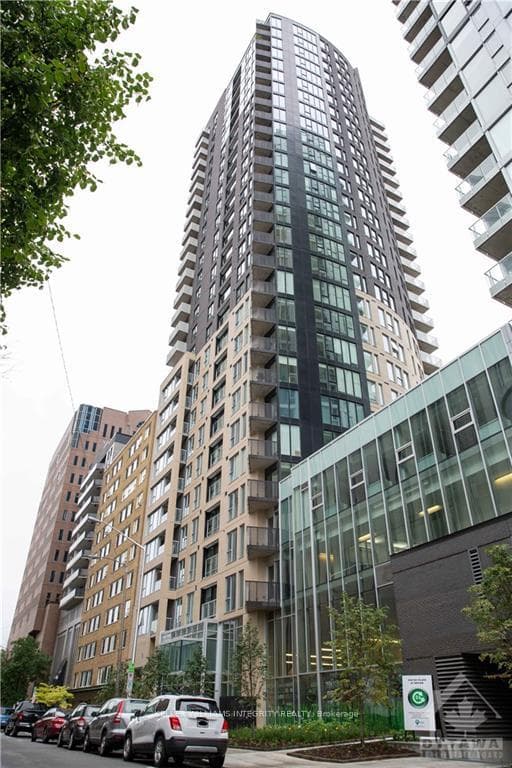 40 NEPEAN Street Unit 1005 photo 1