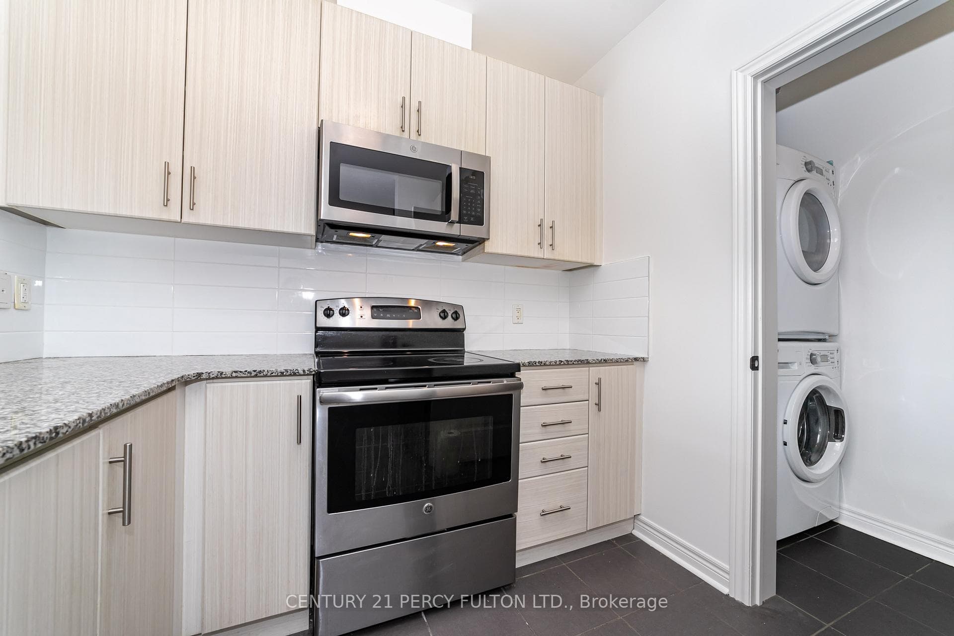 7768 Kennedy Road Unit 406 photo 10