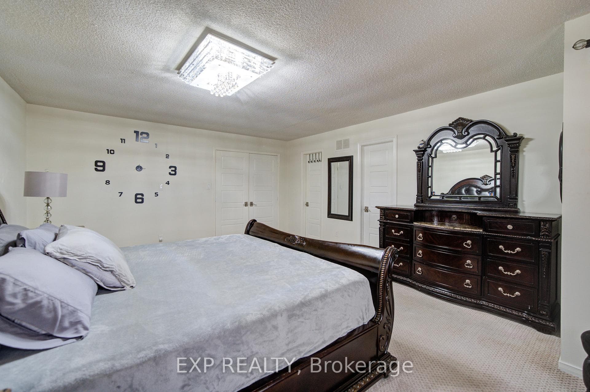 59 Yorkland Street photo 24