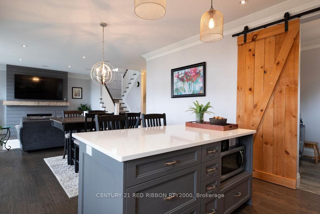 171 Acton Street photo 8