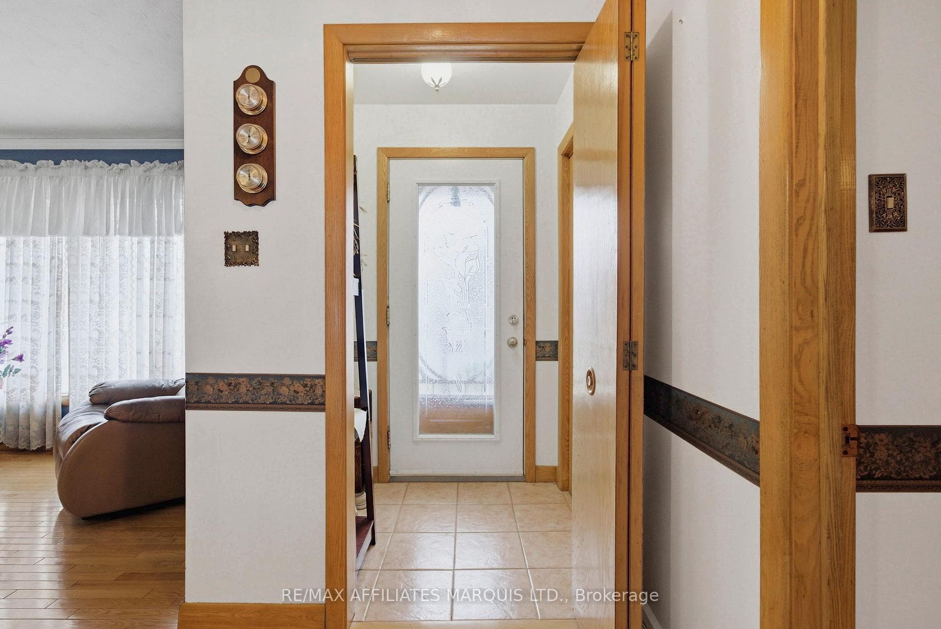 1212 Brodeur Street photo 5