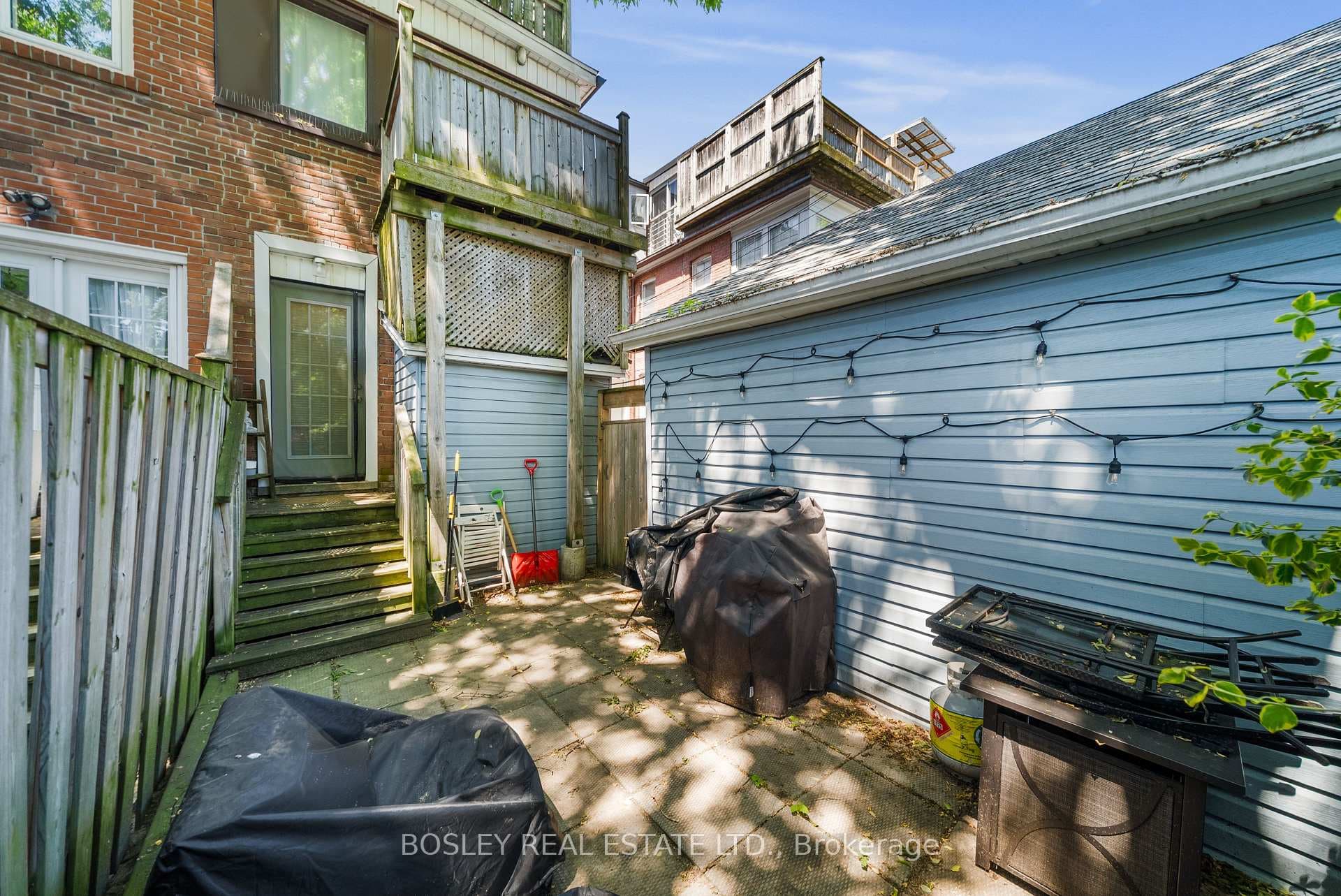 229 Woodbine Avenue Unit Main photo 10