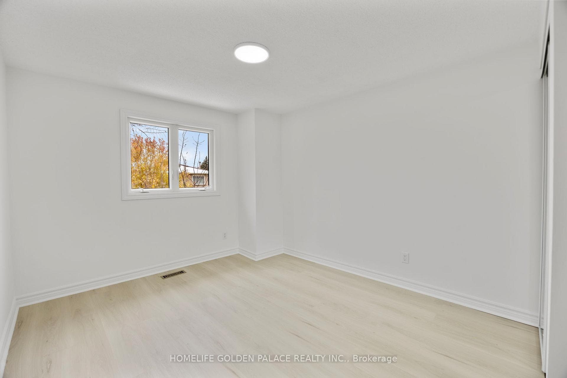 36 Moonlight Lane photo 34
