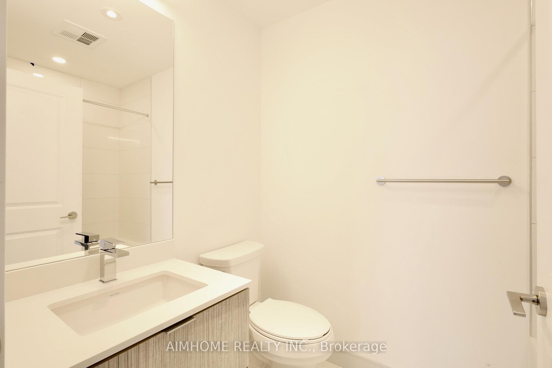 395 Bloor Street Unit 5107 photo 12