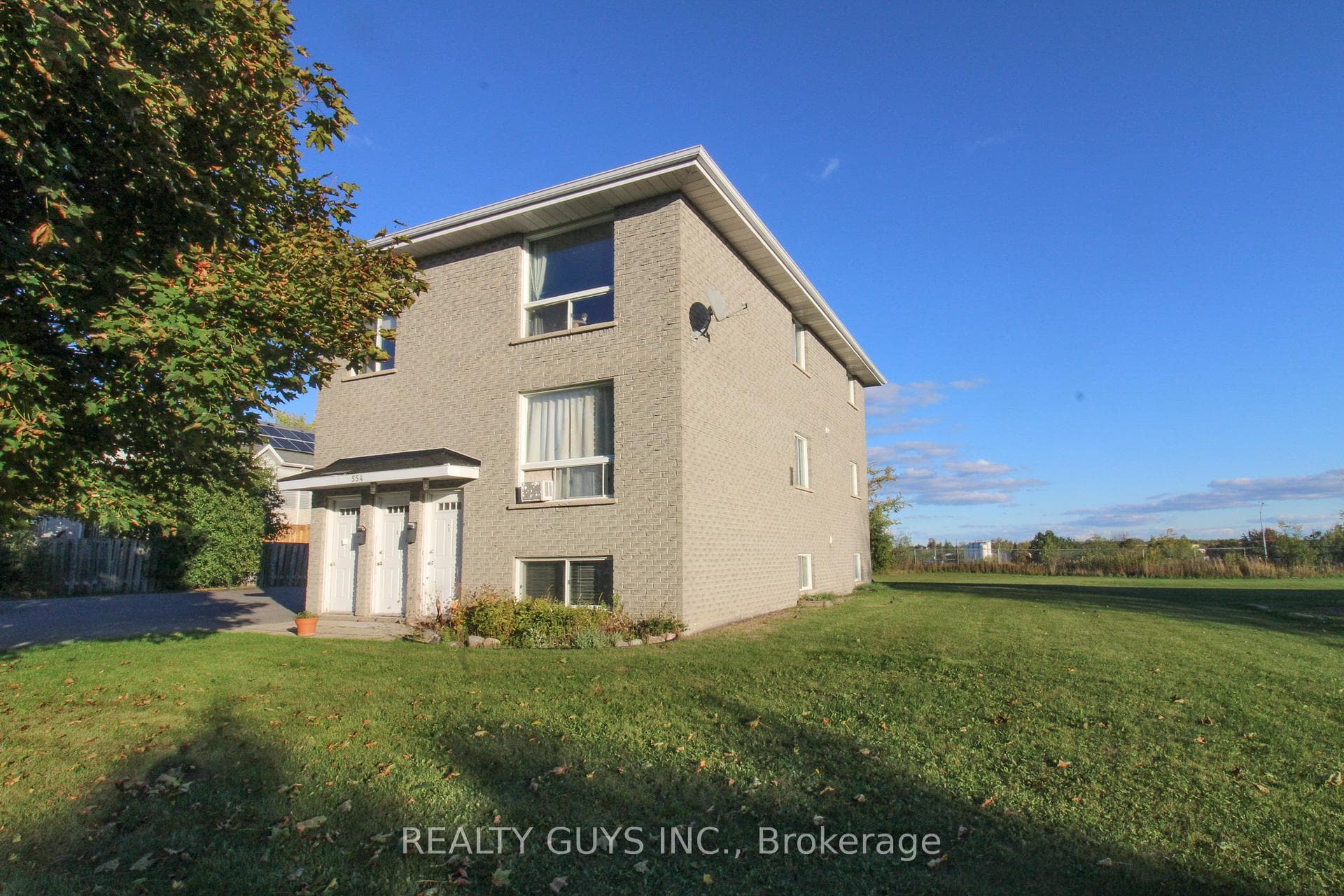 554 Crystal Drive photo 5