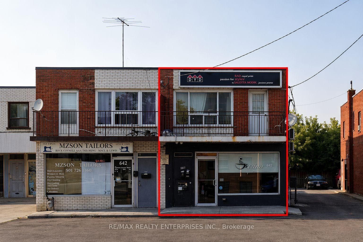 640 Wilson Avenue photo 1