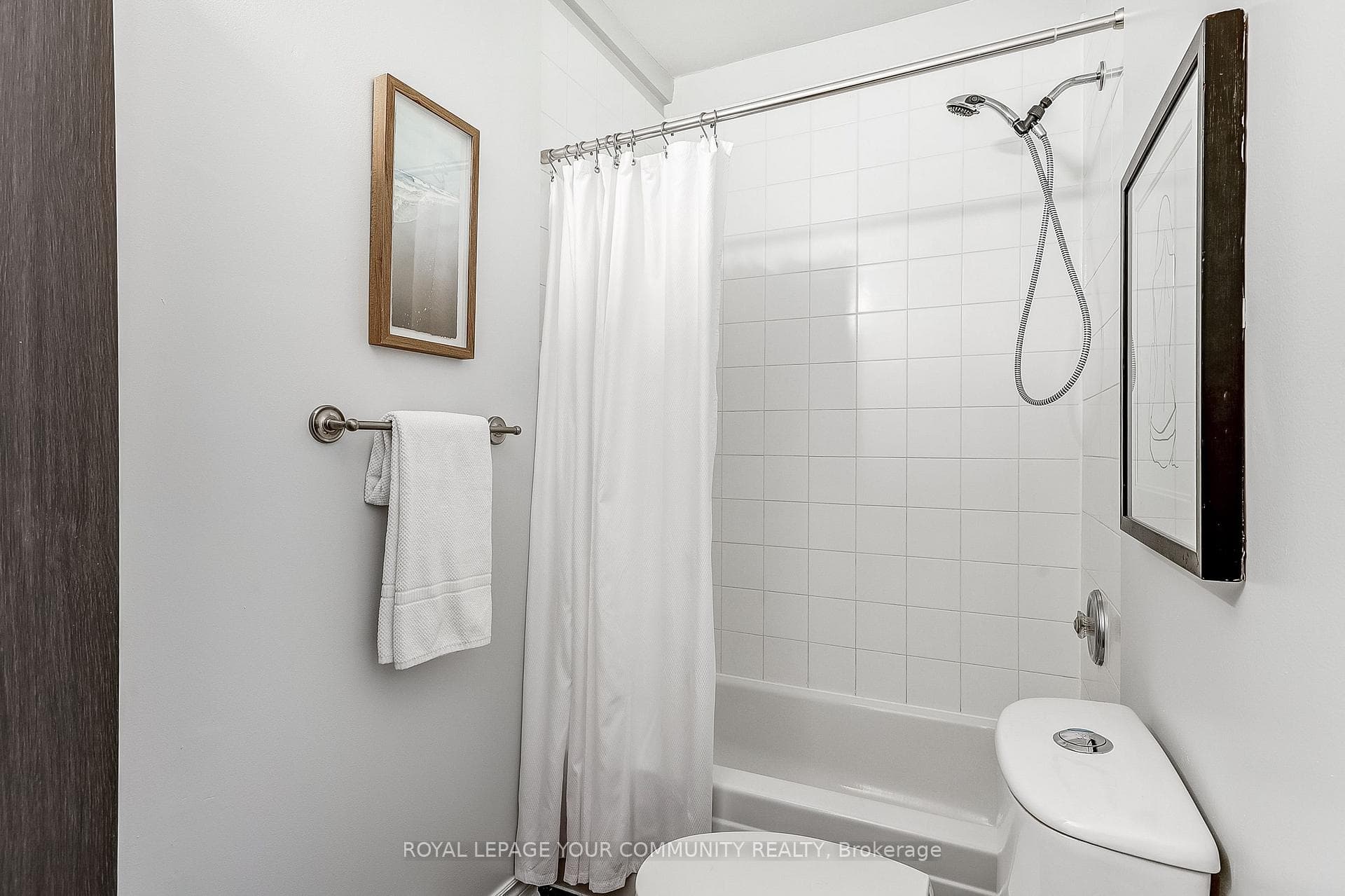 195 Woodmount Avenue photo 21