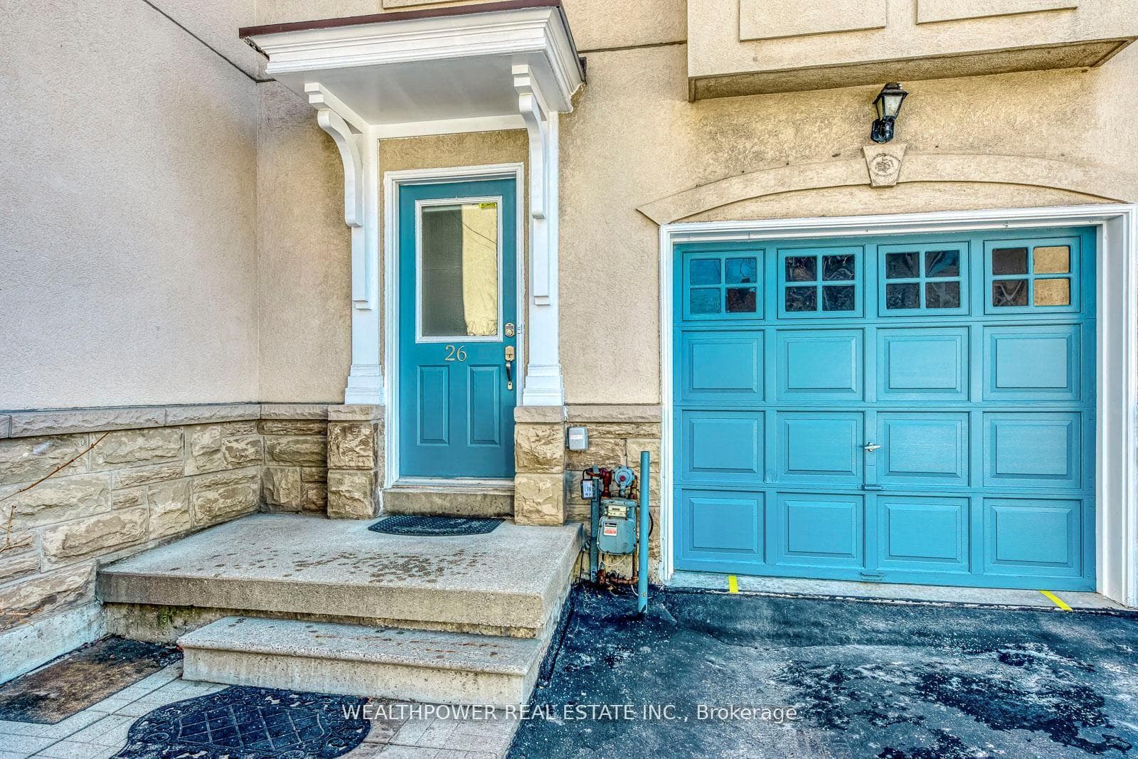800 Dundas Street Unit 26 photo 2