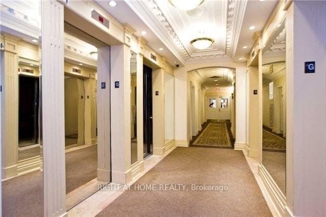 18 Sommerset Way Unit 805 photo 7