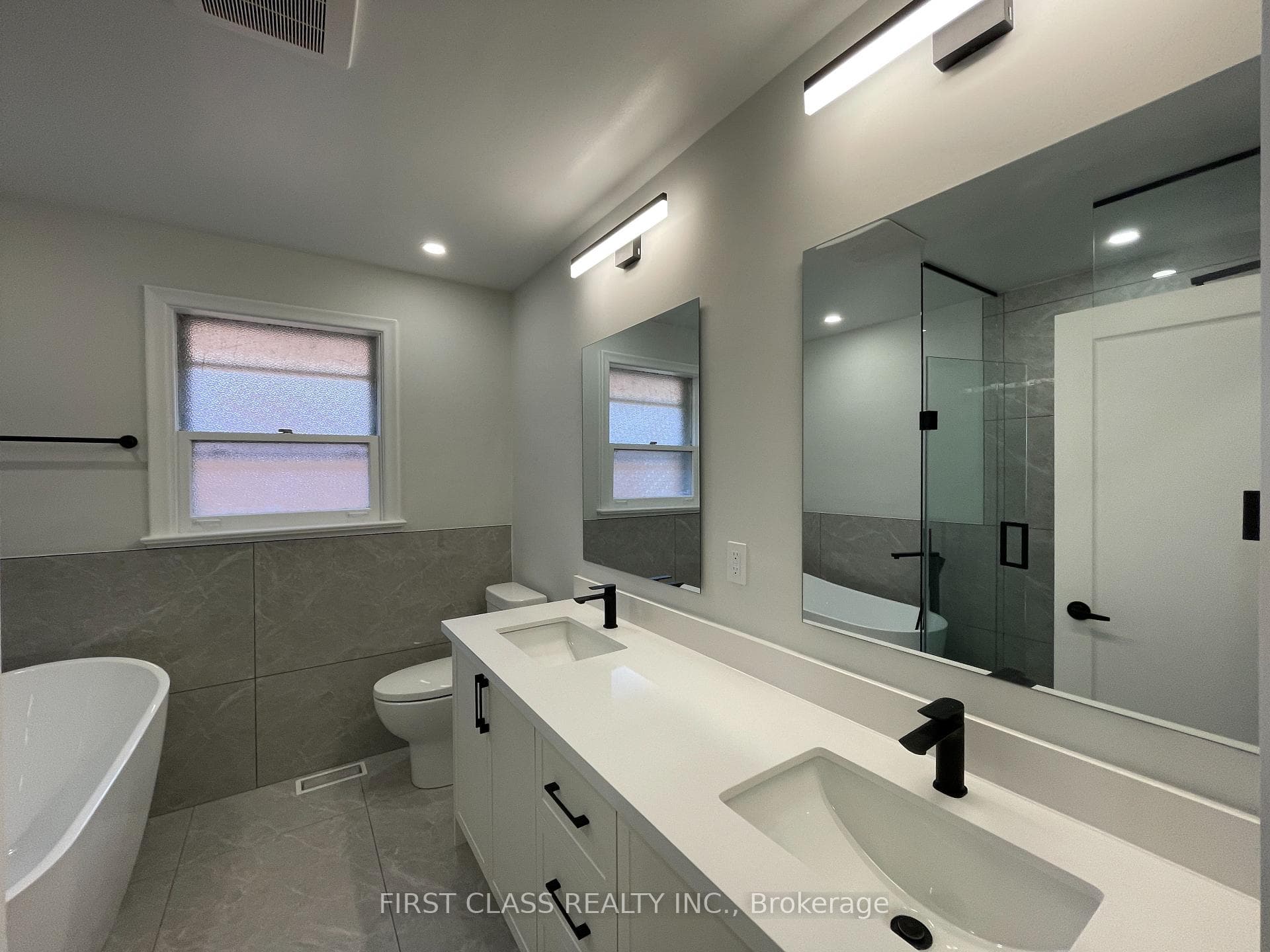 38 Denrock Drive photo 14