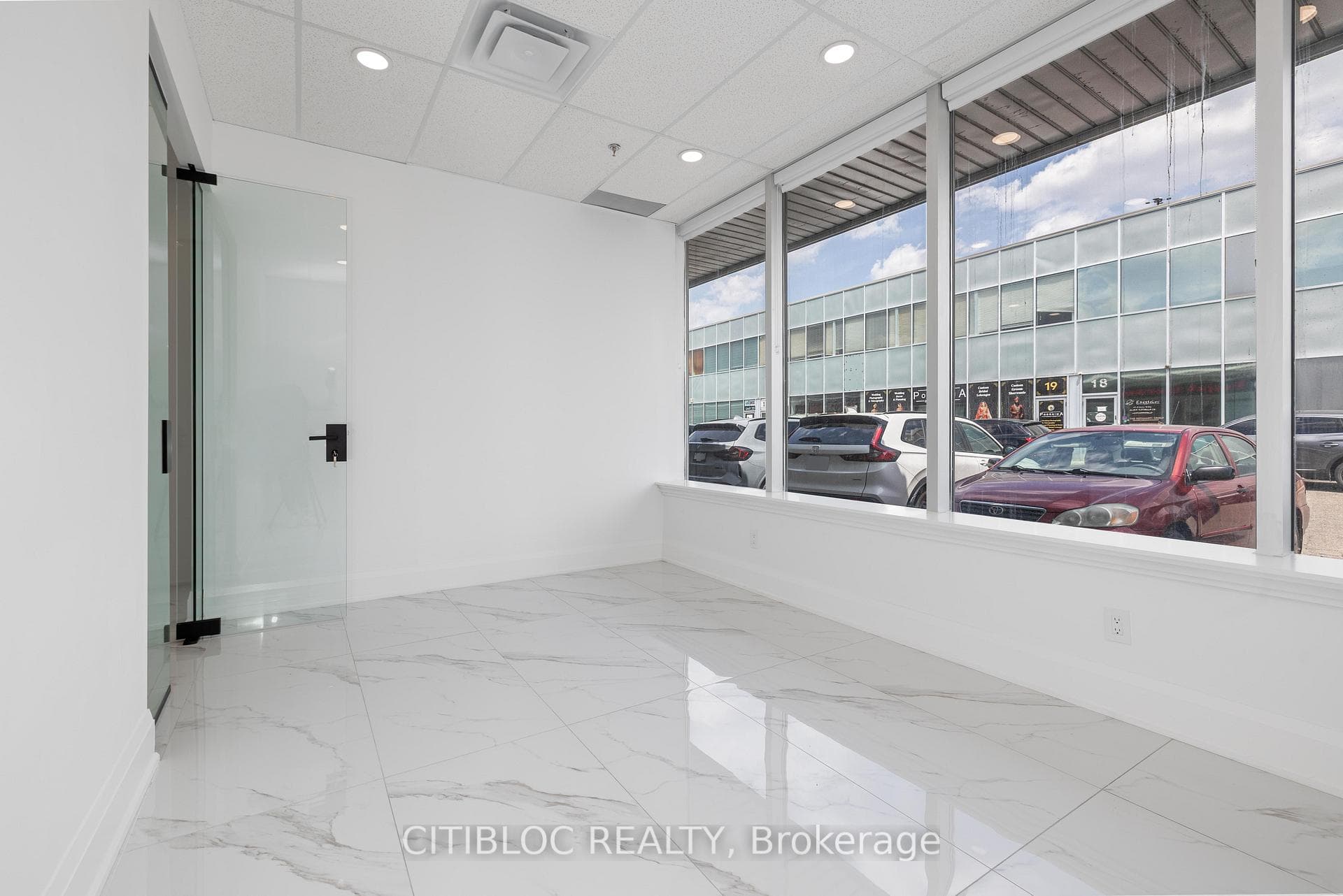 7003 Steeles Avenue Unit 12 photo 8