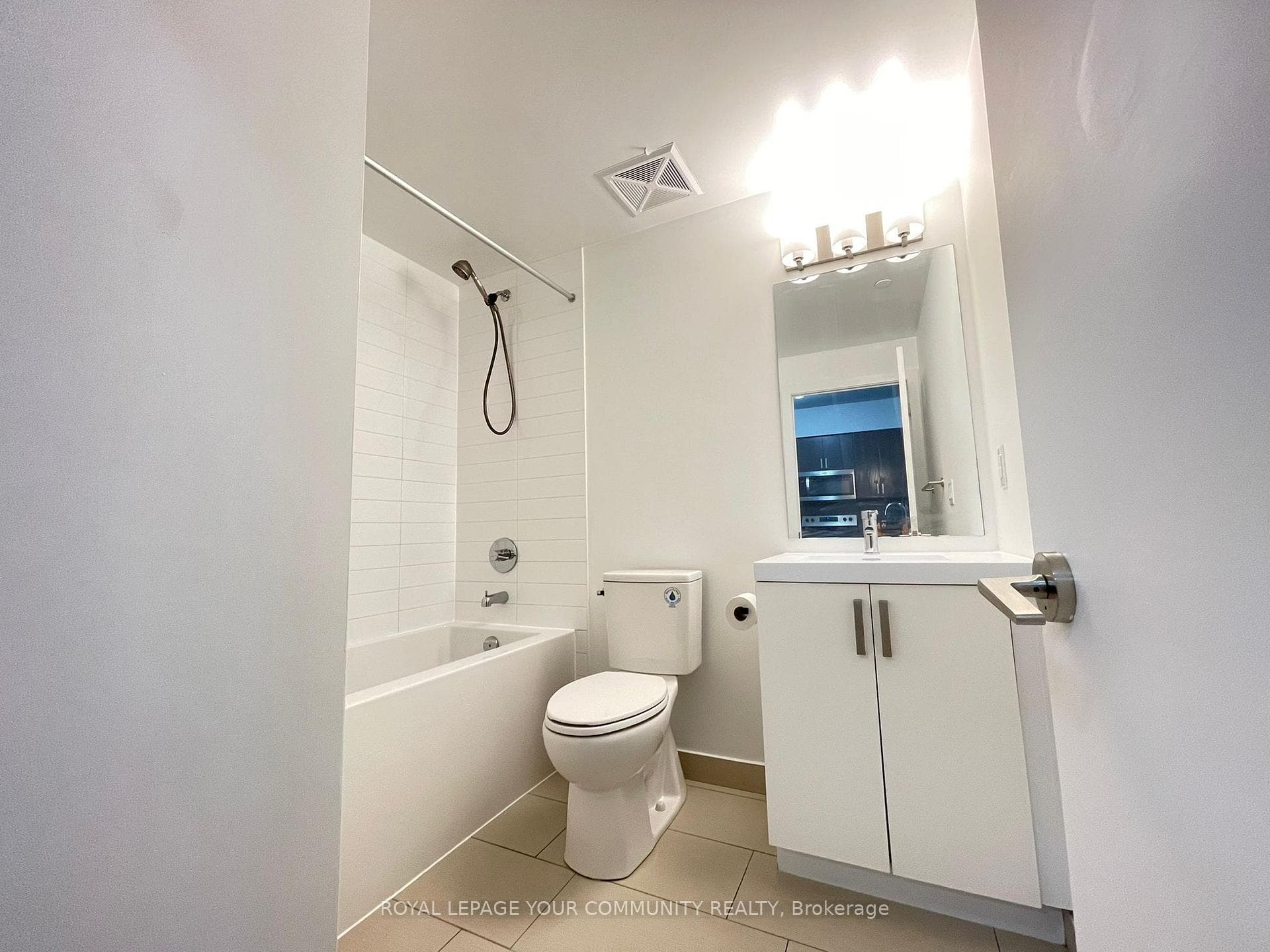 1603 Eglinton Avenue Unit 517 photo 11