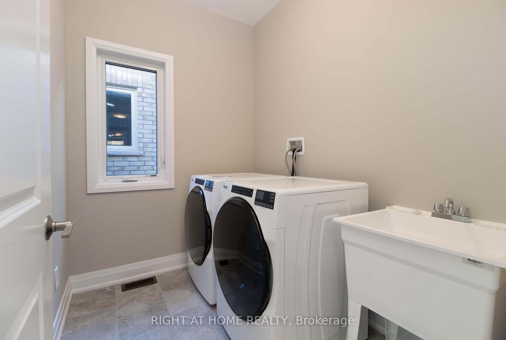 6 Periwinkle Road photo 29