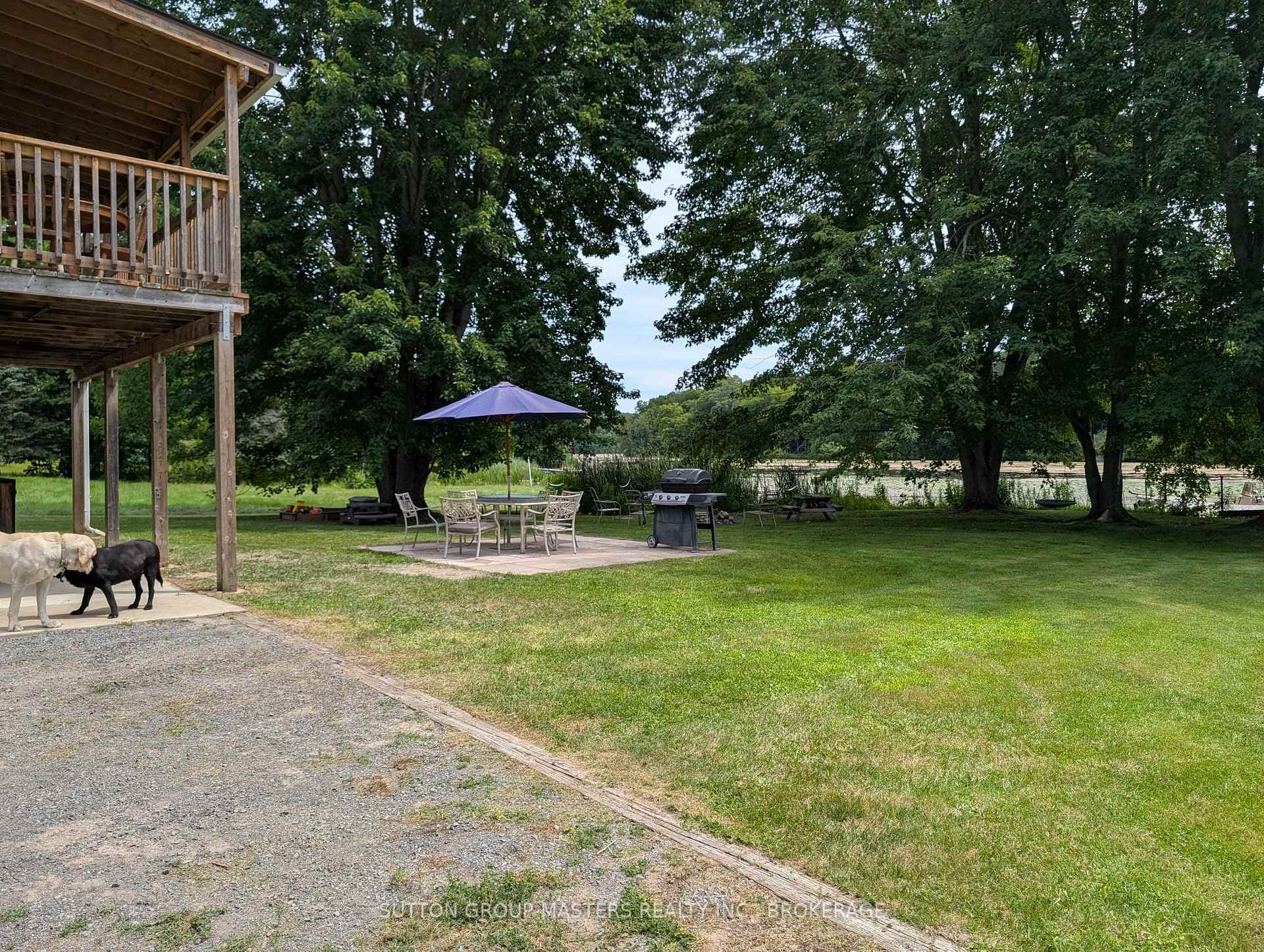 811 Pierces Lane photo 3
