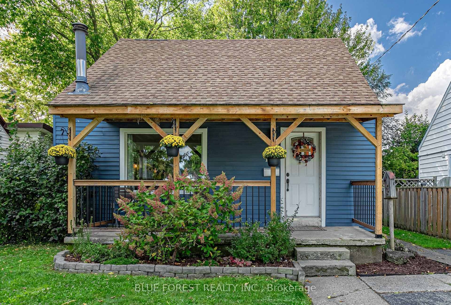 105 Pine Lawn Avenue photo 2