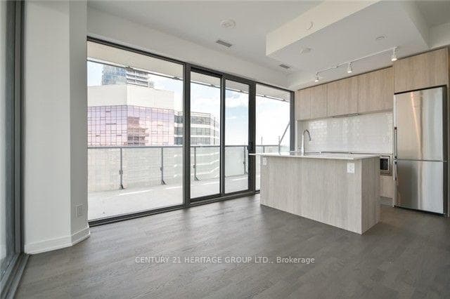 57 St Joseph Street Unit 1122 photo 5