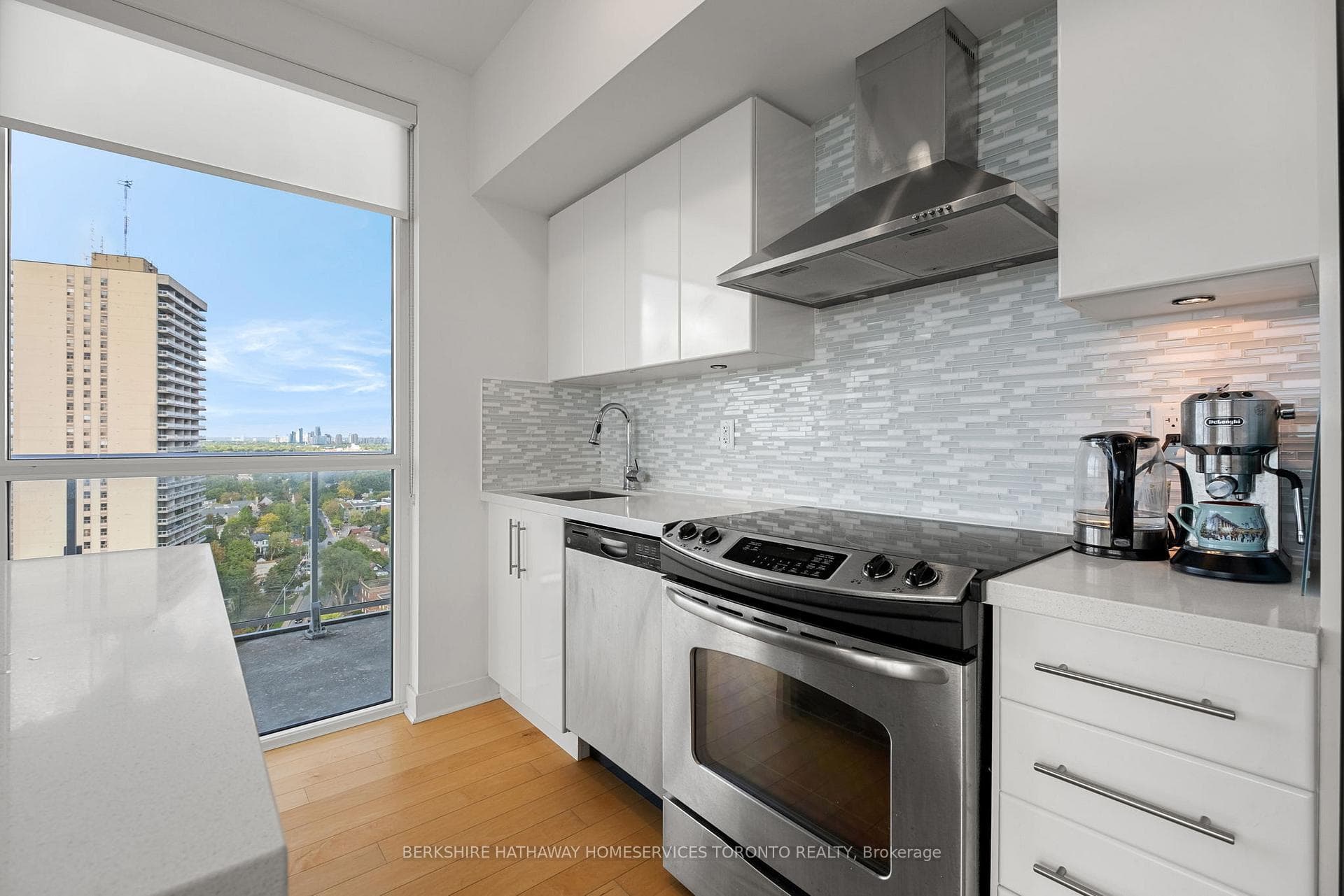 58 Orchard View Boulevard Unit Ph02 photo 18