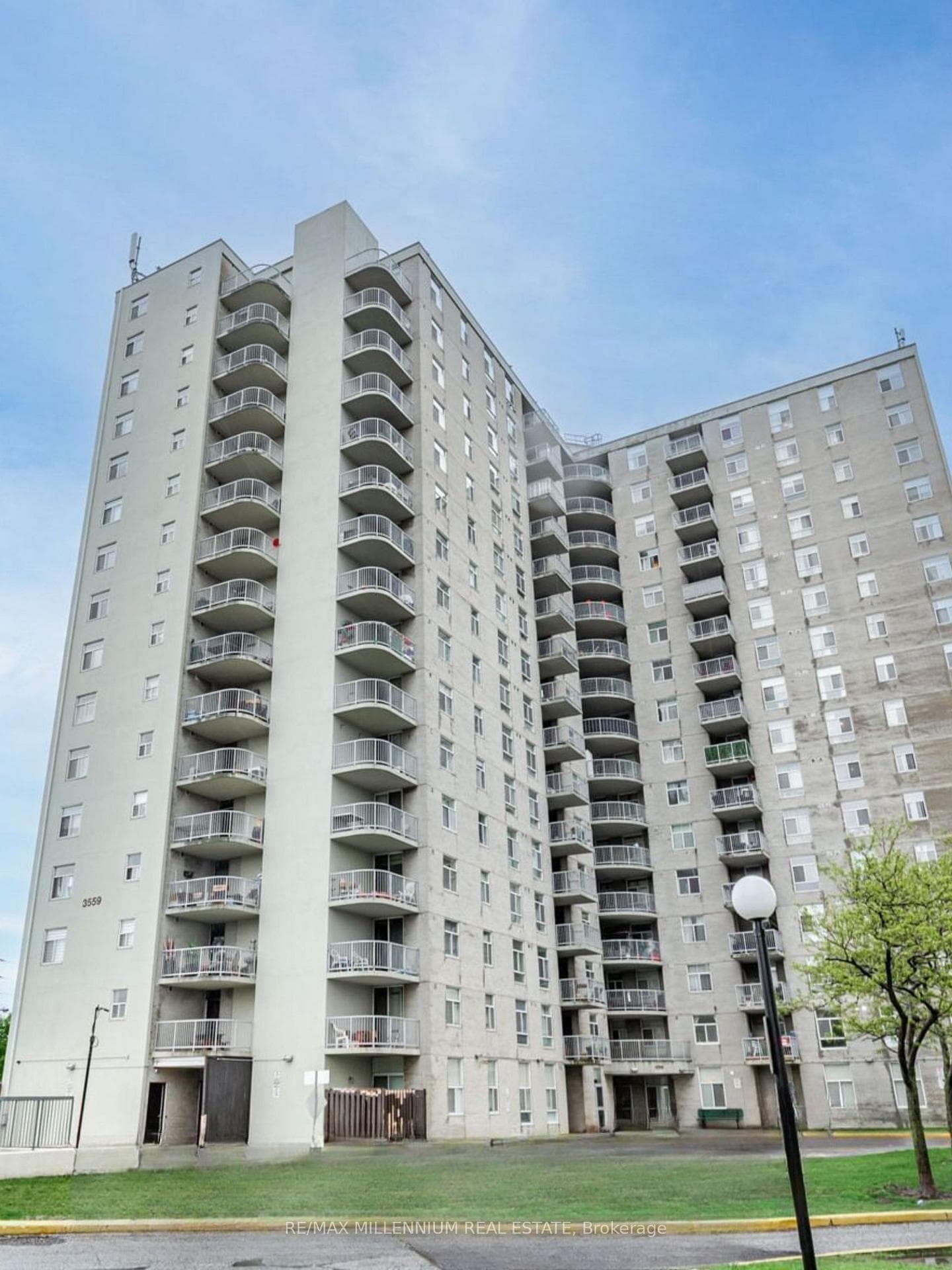 Welcome to 3559 Elginton Ave W
