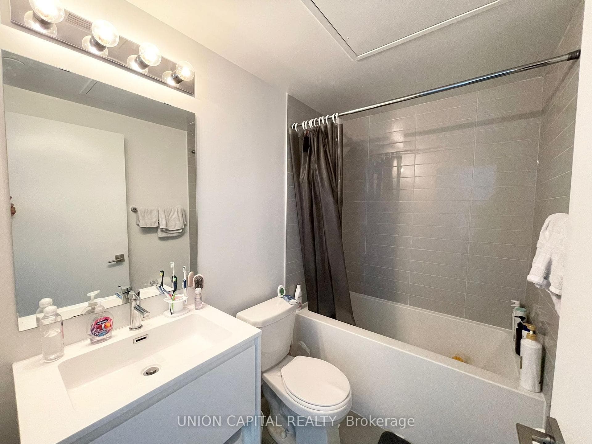 159 WELLESLEY Street Unit 3308 photo 13