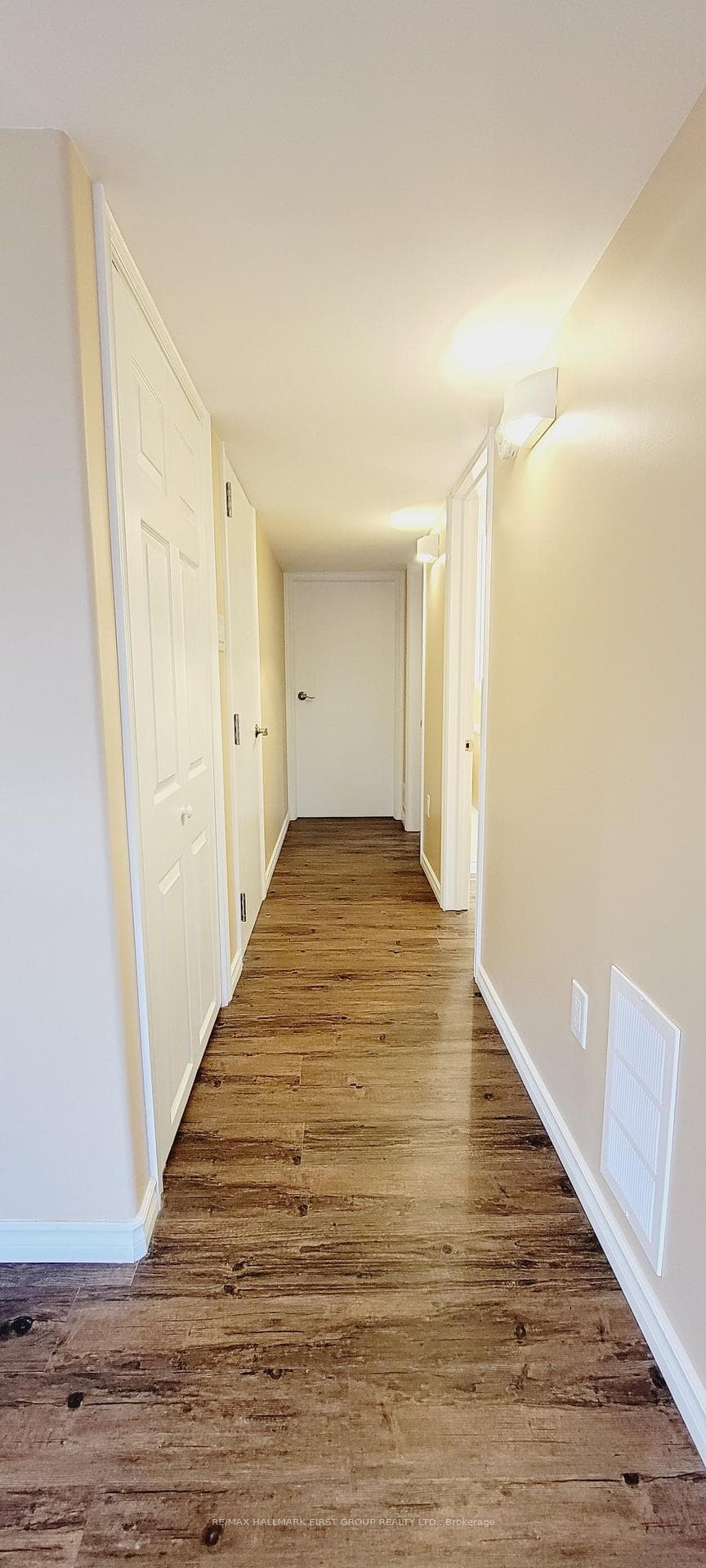 33 Hulley Crescent Unit A photo 21