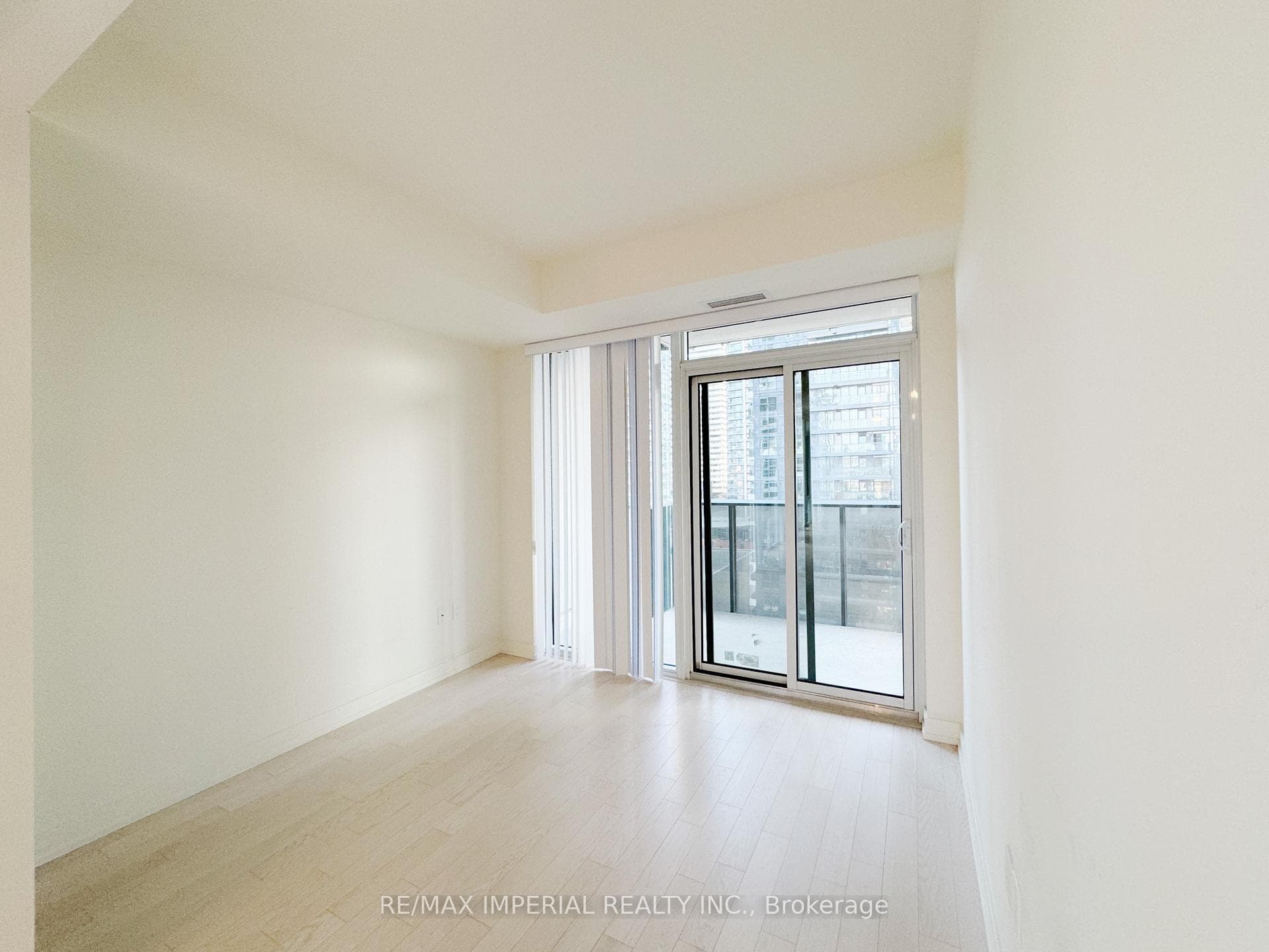 330 Richmond Street Unit 1715 photo 15