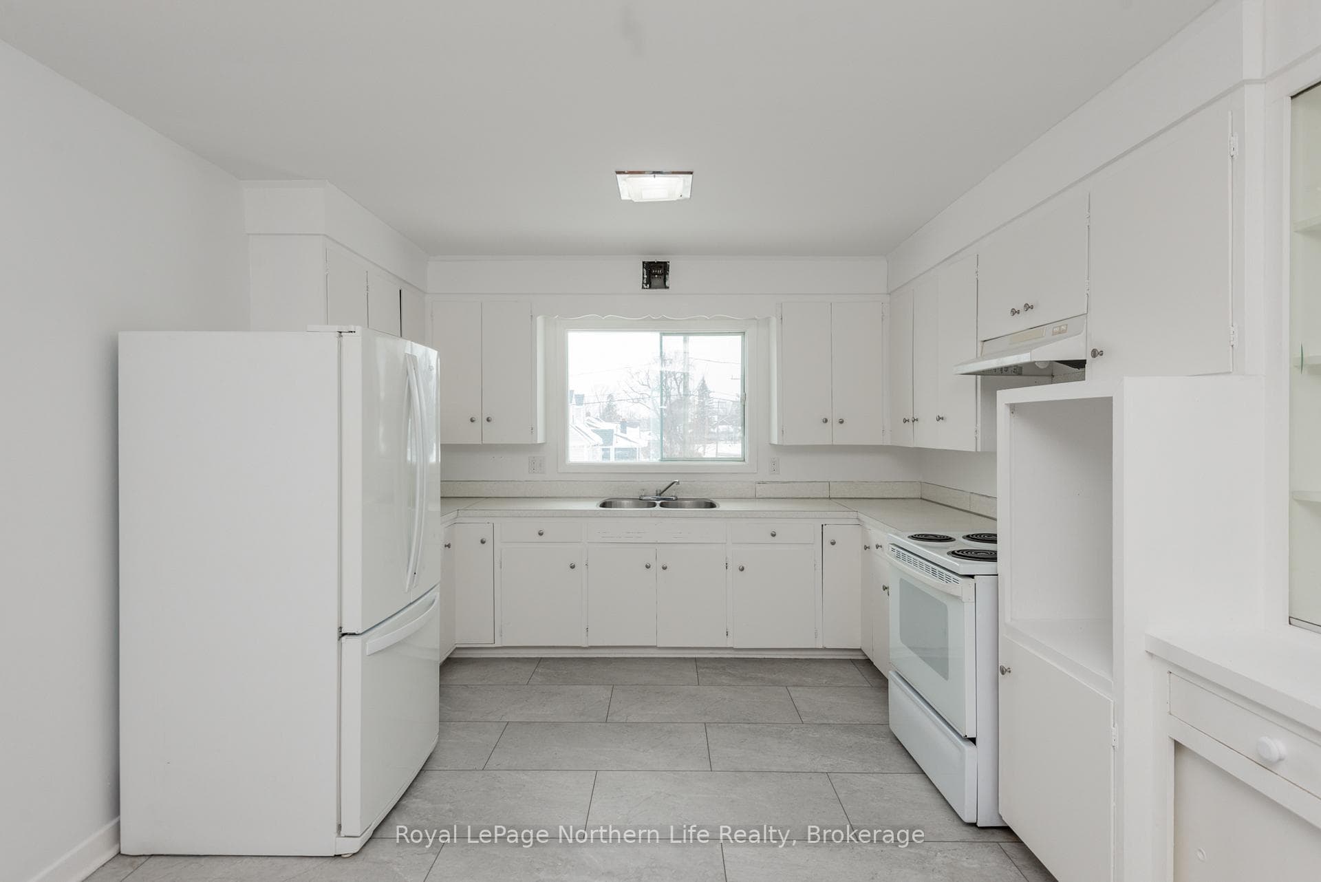 40 Judge Avenue Unit 2 photo 7