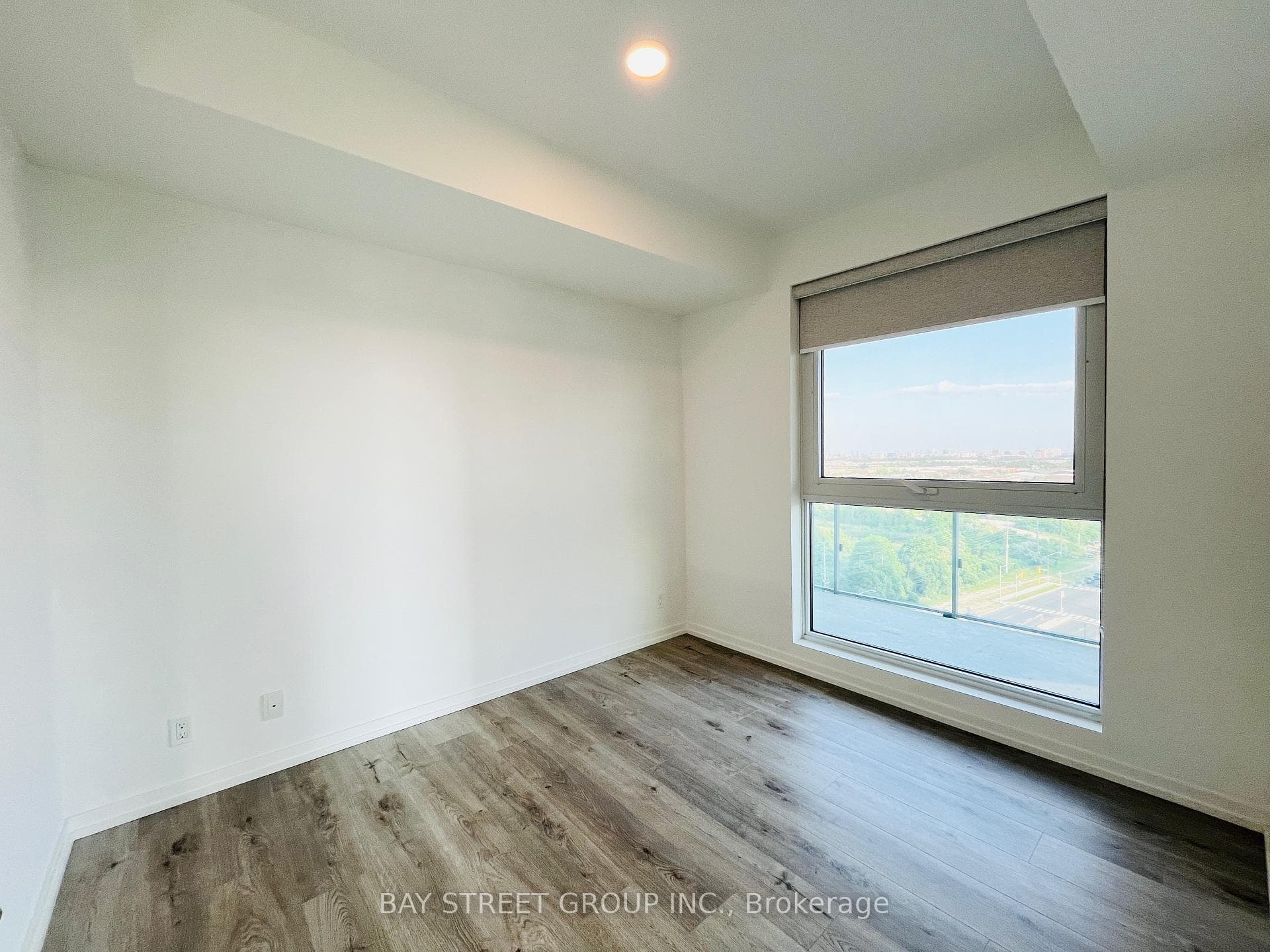 7890 Jane Street Unit 1102 photo 33