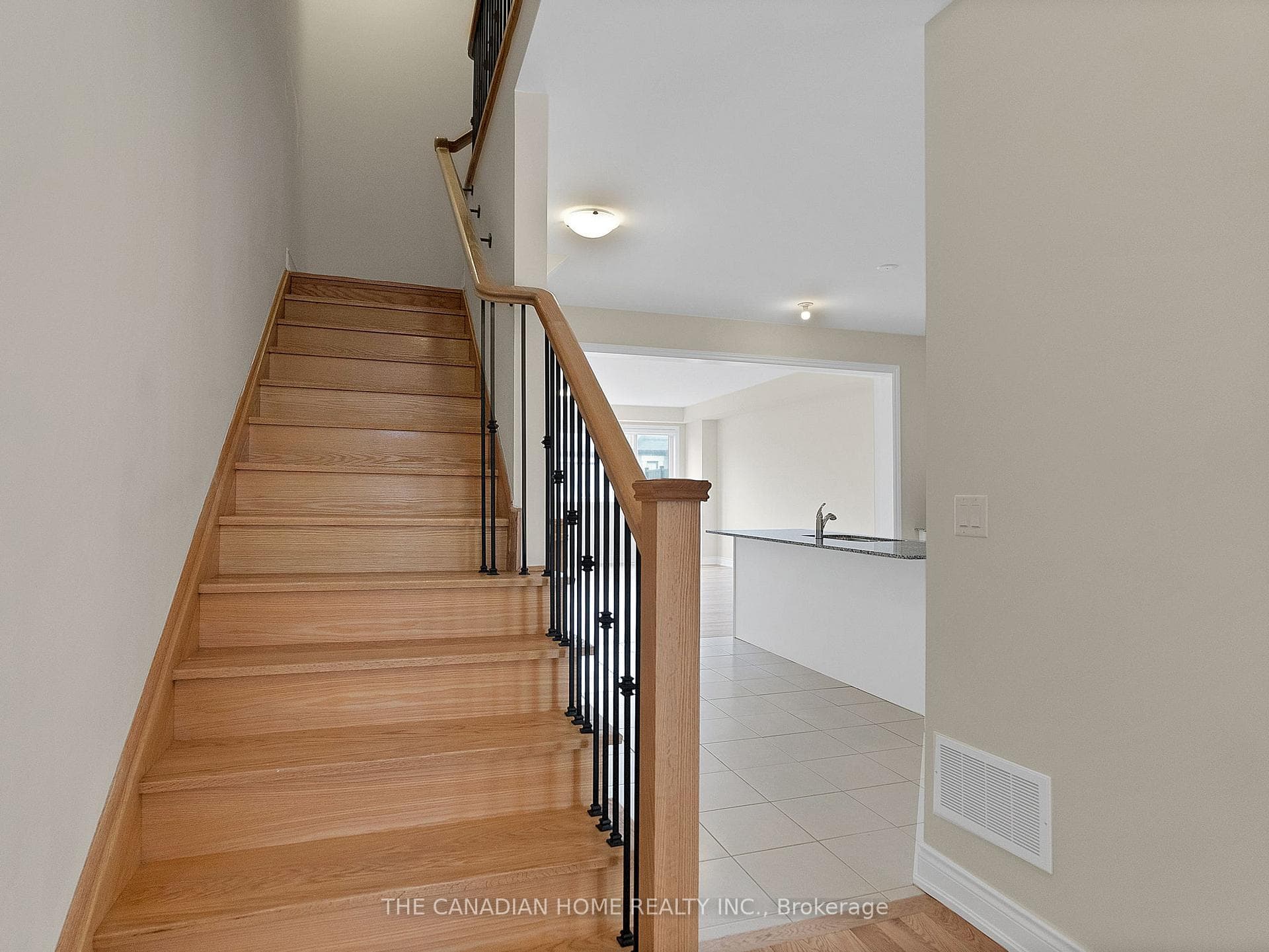 12 Marvin Avenue photo 15