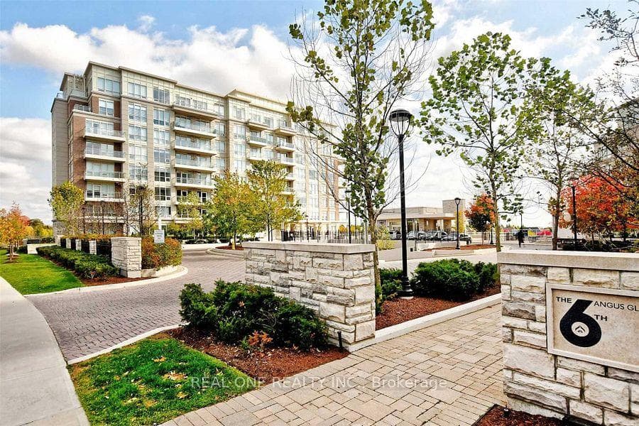 15 Stollery Pond Crescent Unit 612 photo 1