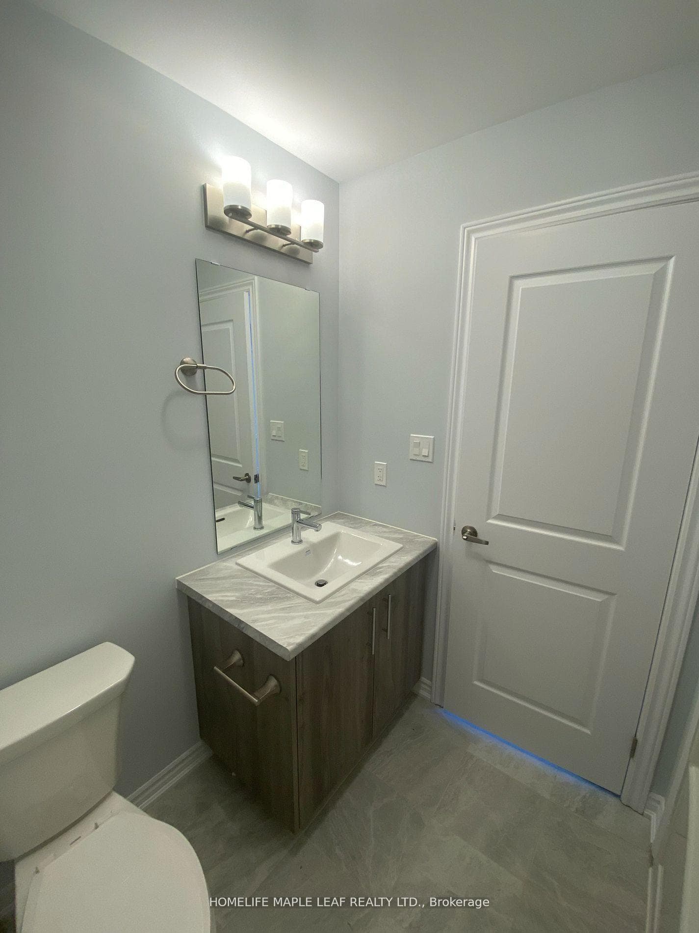 5672 Dorchester Road Unit 37 photo 3