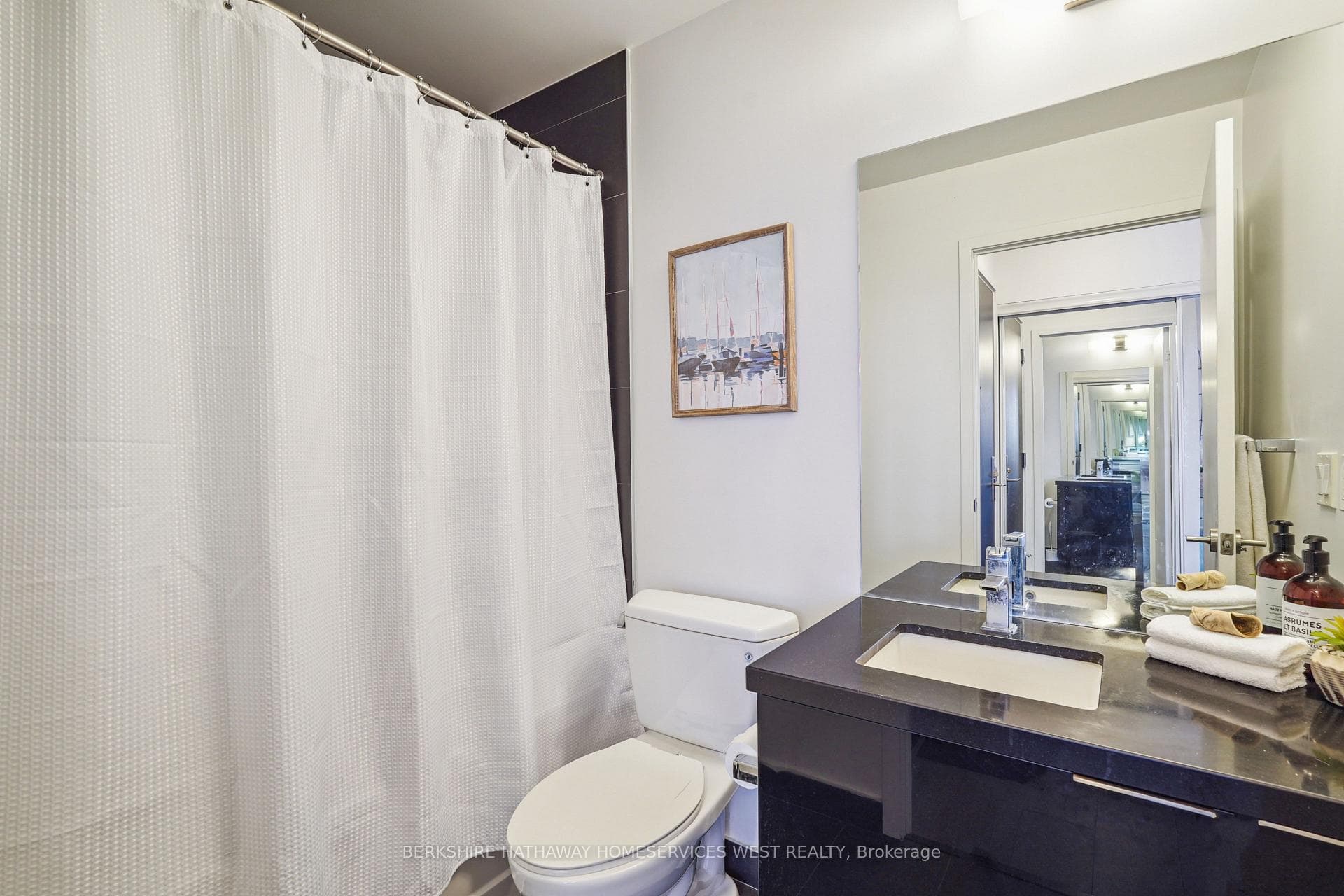 8 Eglinton Avenue Unit 3606 photo 19
