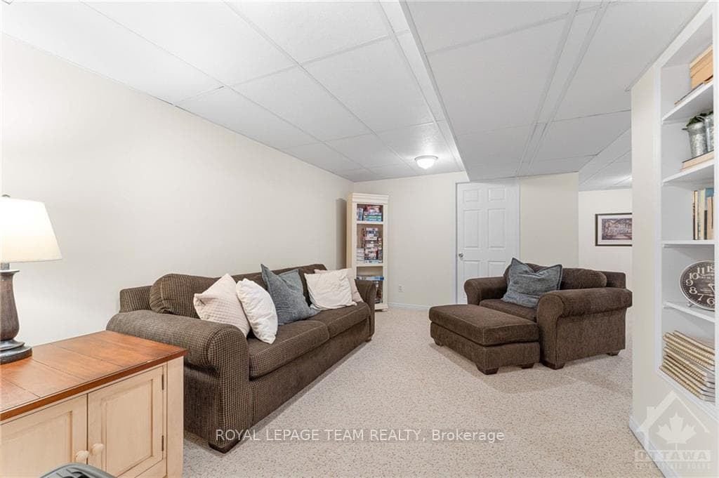 11 STONE PARK Lane photo 21