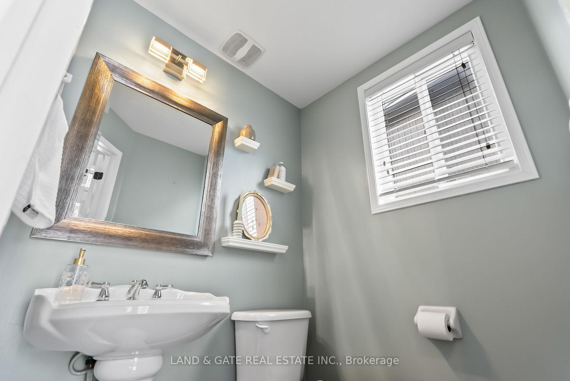 195 Honeyman Drive photo 21