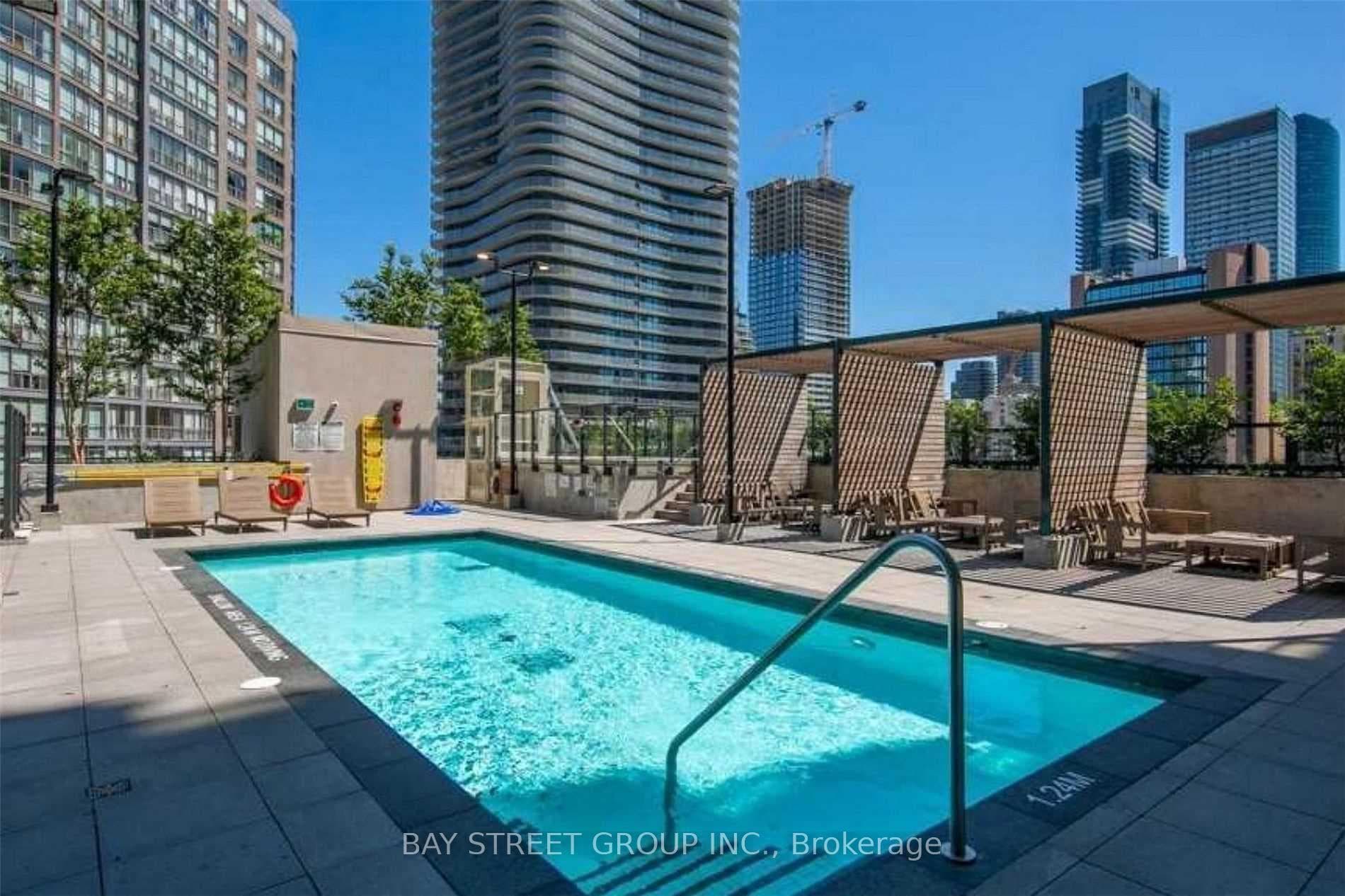 955 Bay Street Unit 2510 photo 18