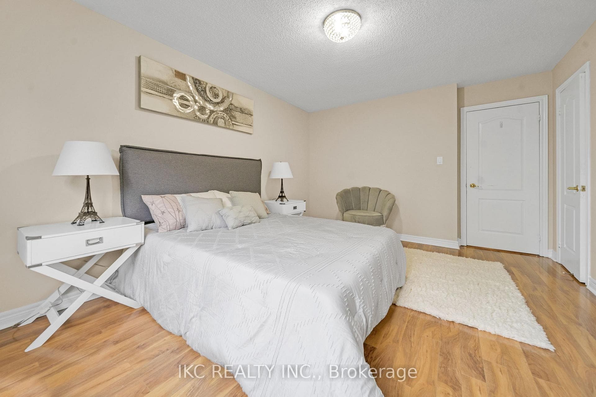 78 Calm Water Crescent photo 32