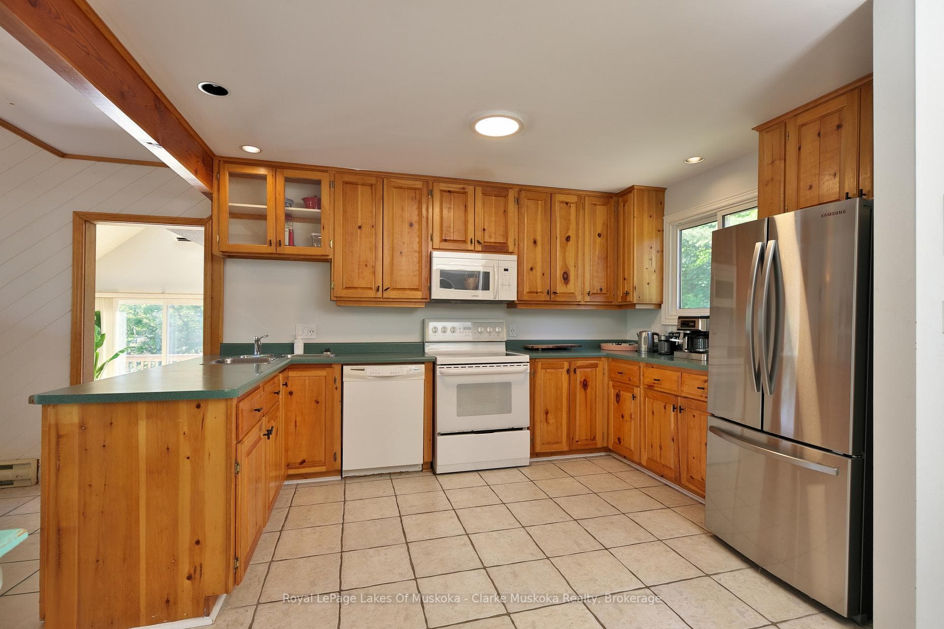 800 Haskett's Drive photo 11