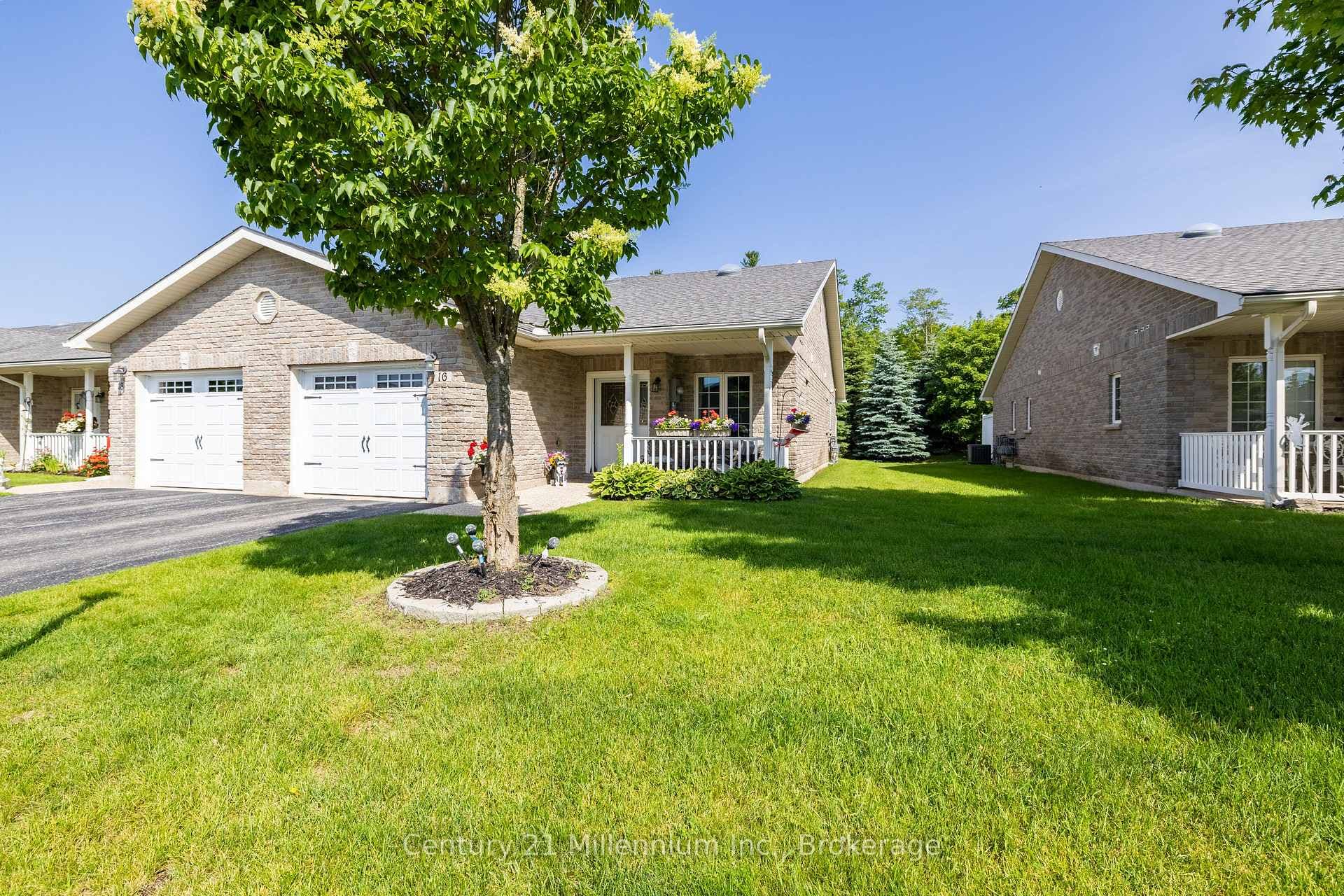 16 Clover Crescent photo 2