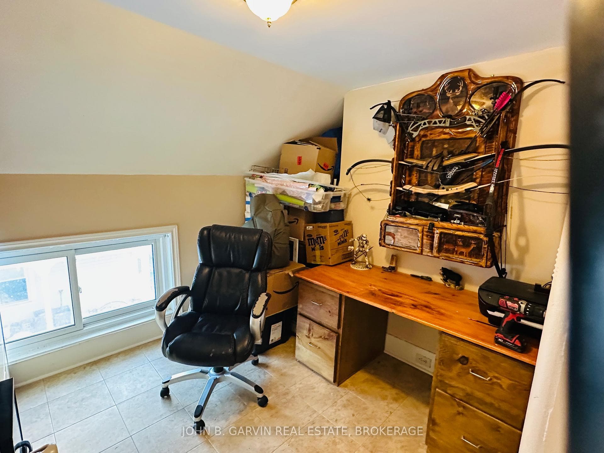 Bedroom/Office