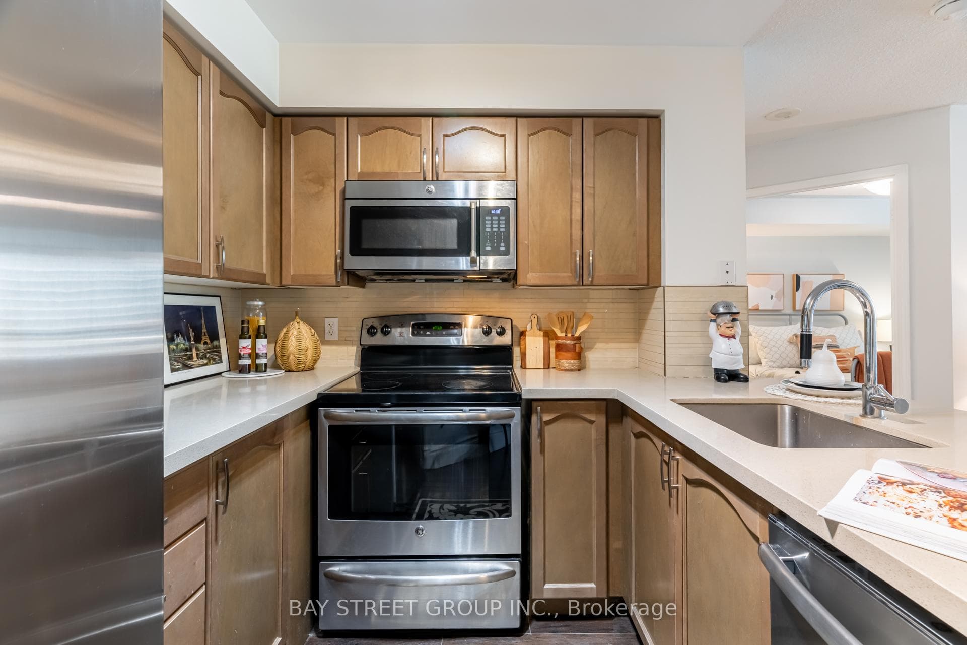 18 Spring Garden Avenue Unit 1201 photo 6
