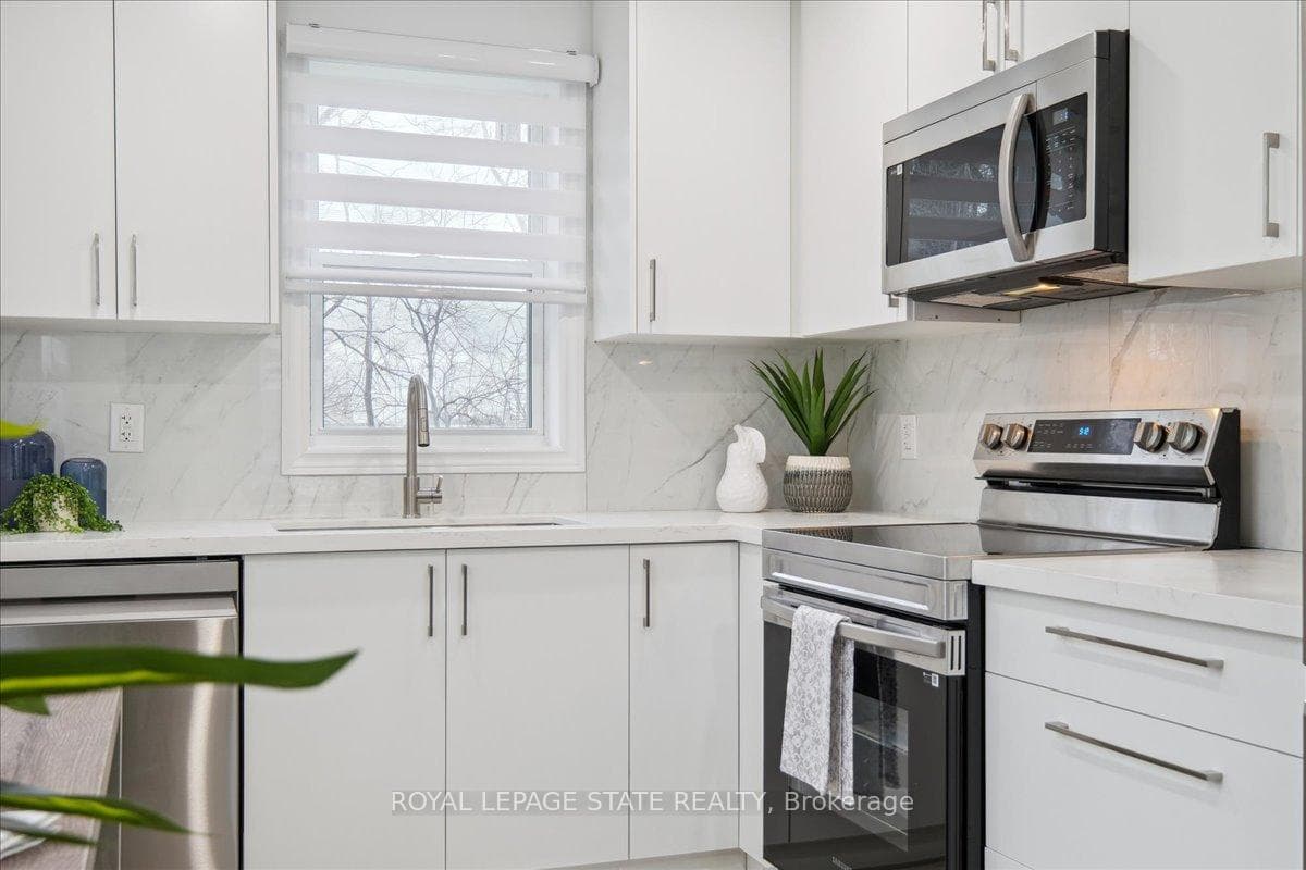 2015 Stanfield Road photo 6