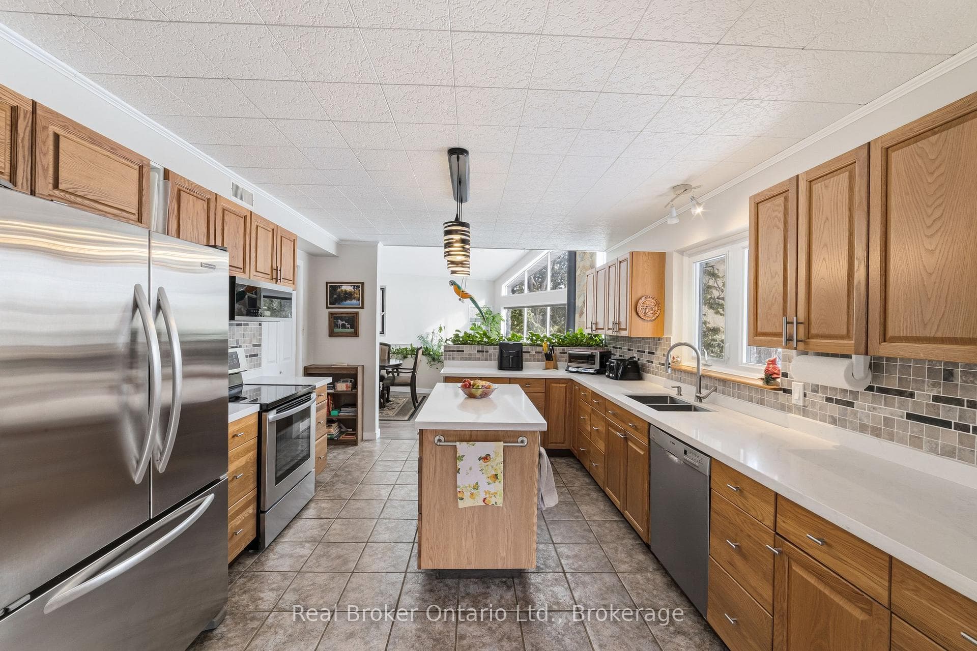 295 Brant Road photo 9