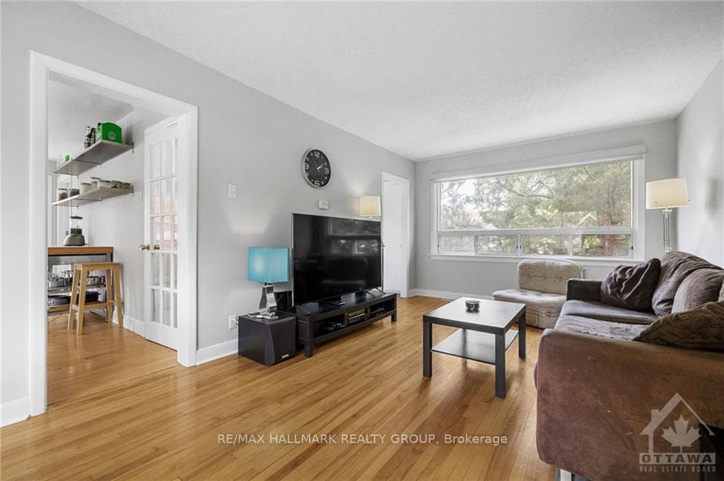 403 DONALD Street photo 6