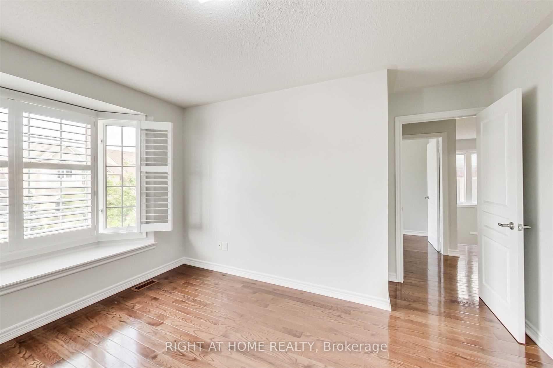 11 Beth Avenue photo 23