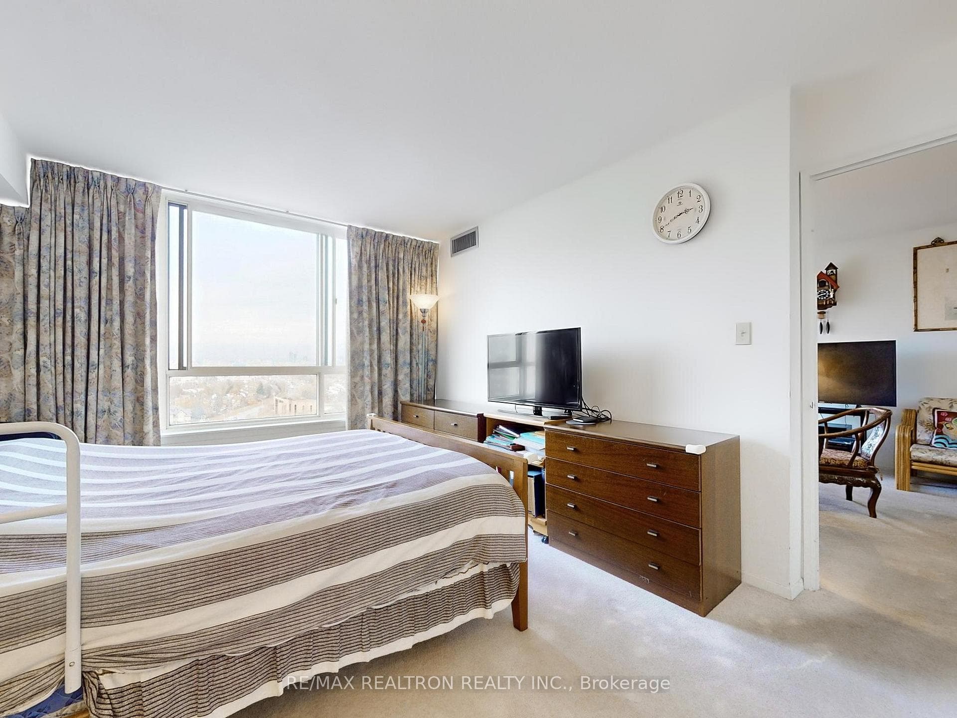 275 Bamburgh Circle Unit 1709 photo 16